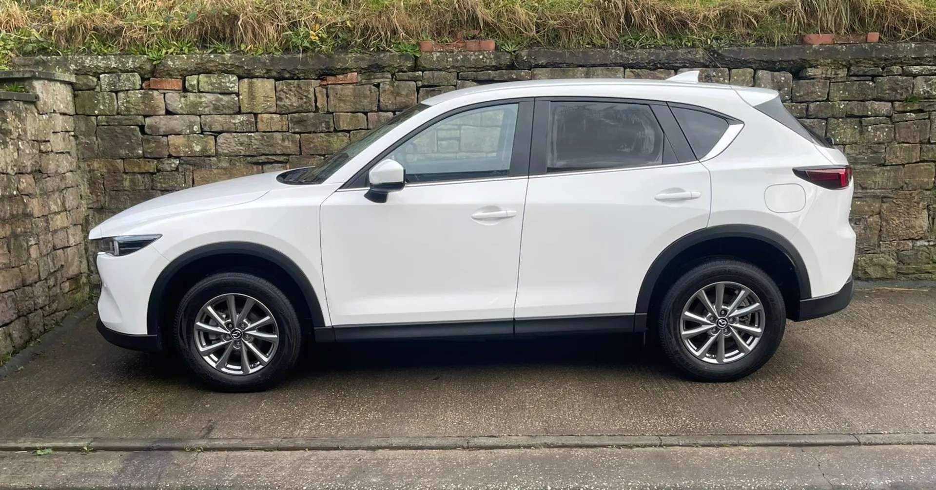 A 2025 MAZDA CX-5 2.0 e-Skyactiv G MHEV Centre-Line 5dr ââ SAVE £7,181 FROM NEW ââ A 2025 MAZDA CX-5 2.0 e-Skyactiv G MHEV Centre-Line 5dr ââ SAVE £7,181 FROM NEW ââ