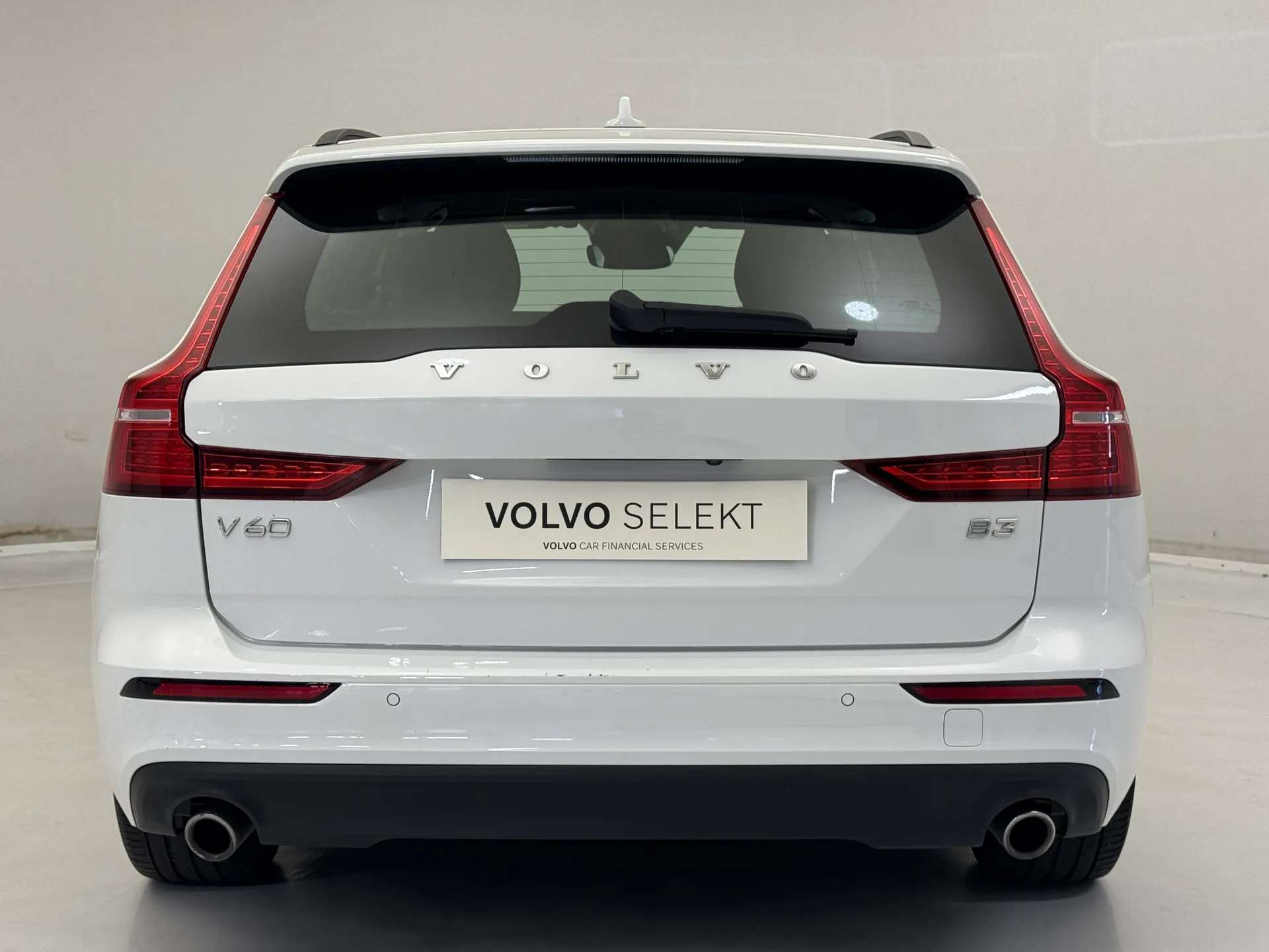2022 VOLVO V60 2022 VOLVO V60