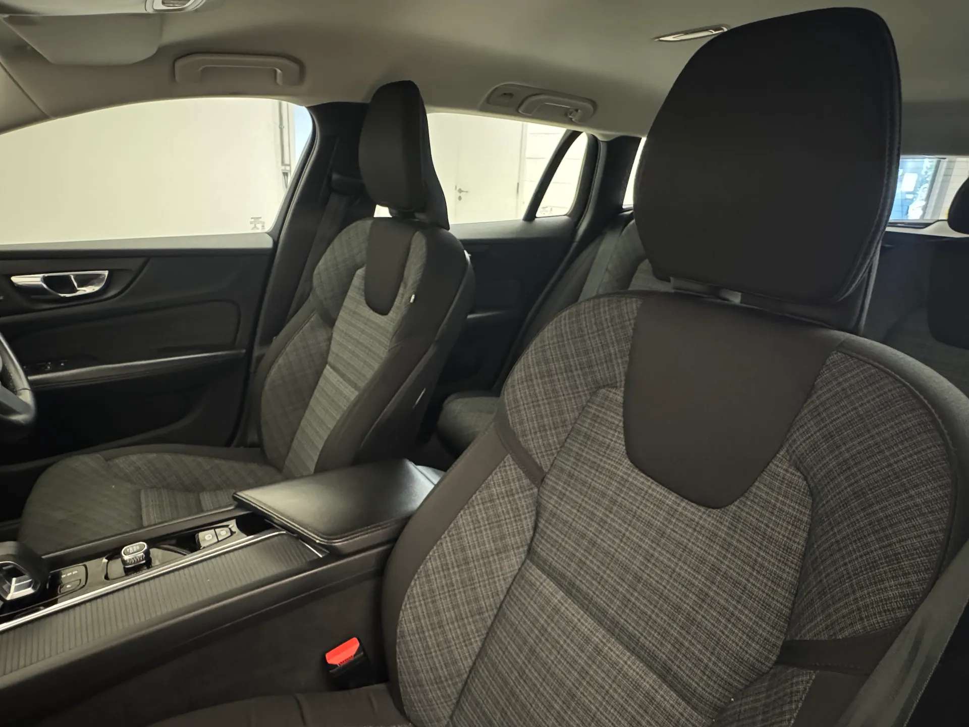2022 VOLVO V60 2022 VOLVO V60