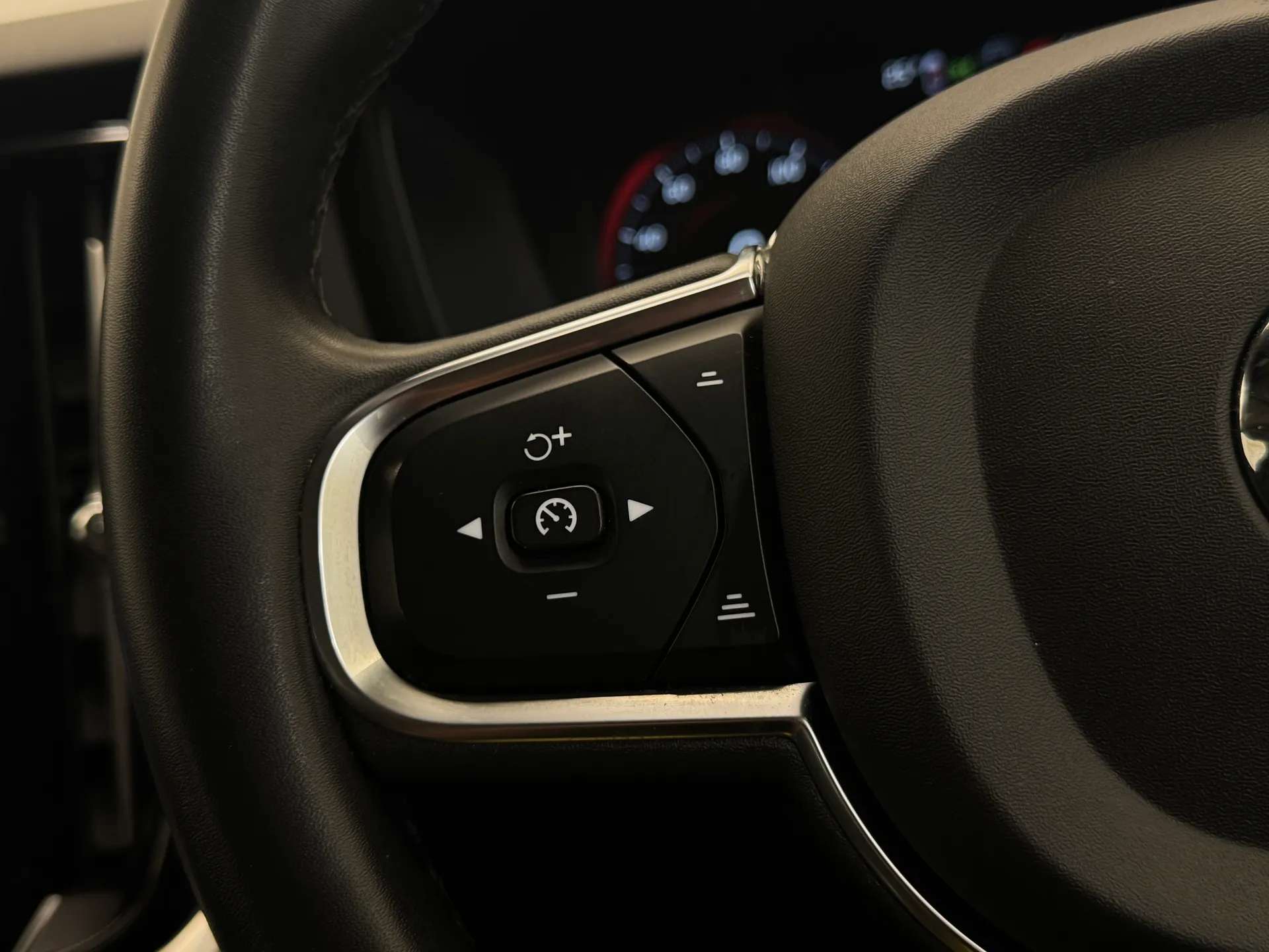 2022 VOLVO V60 2022 VOLVO V60