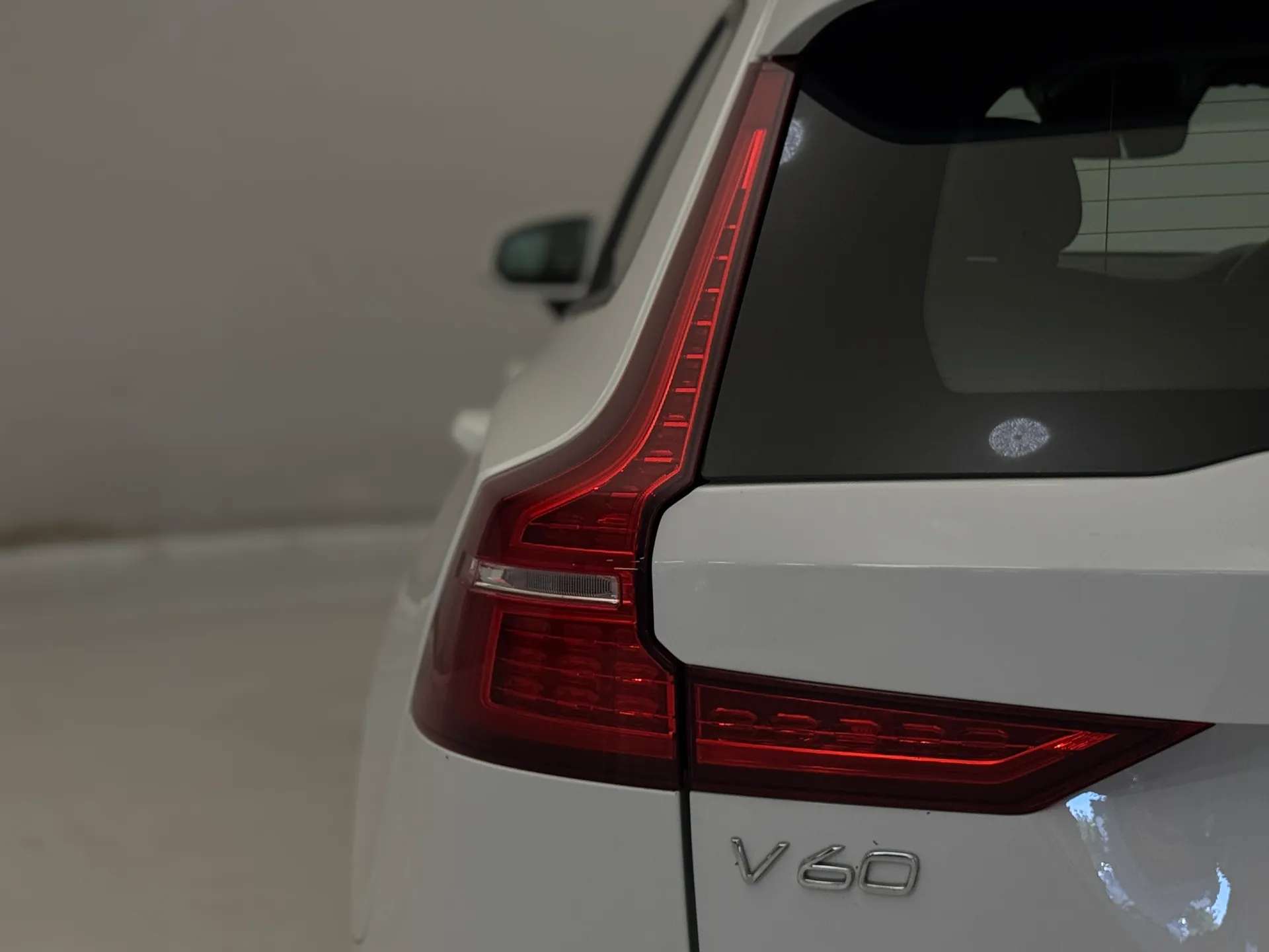 2022 VOLVO V60 2022 VOLVO V60