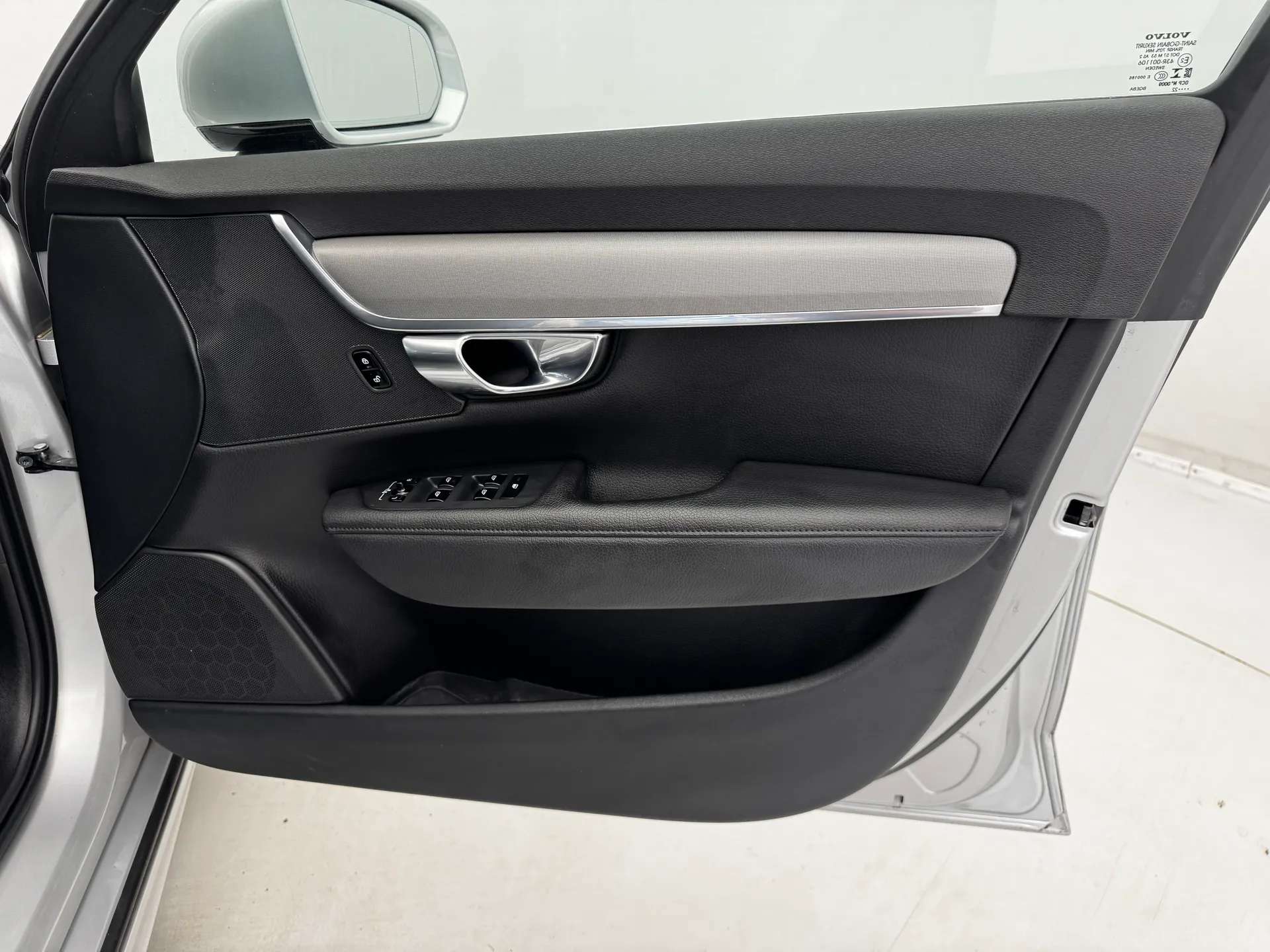 2022 VOLVO V90 2022 VOLVO V90