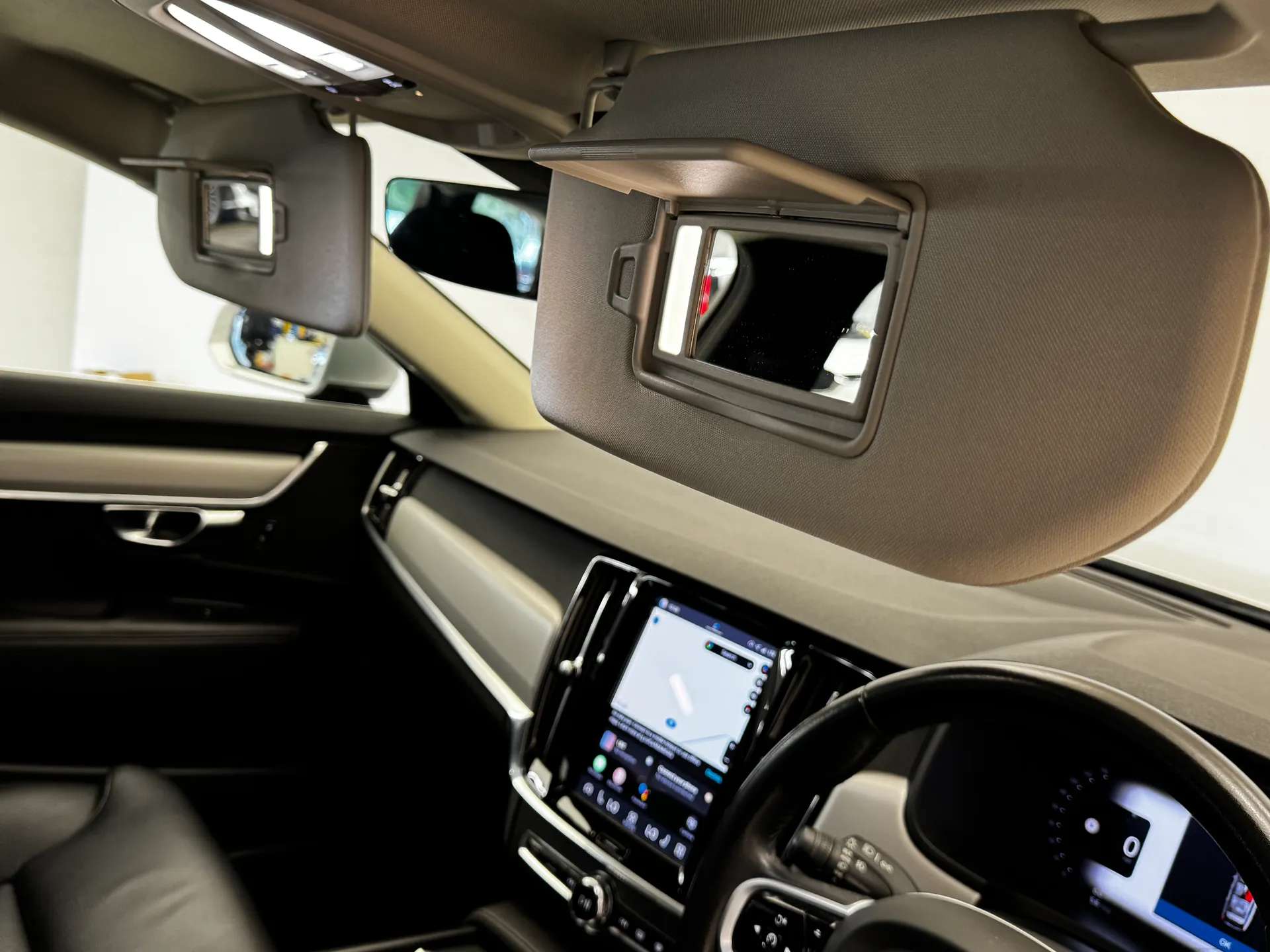 2022 VOLVO V90 2022 VOLVO V90