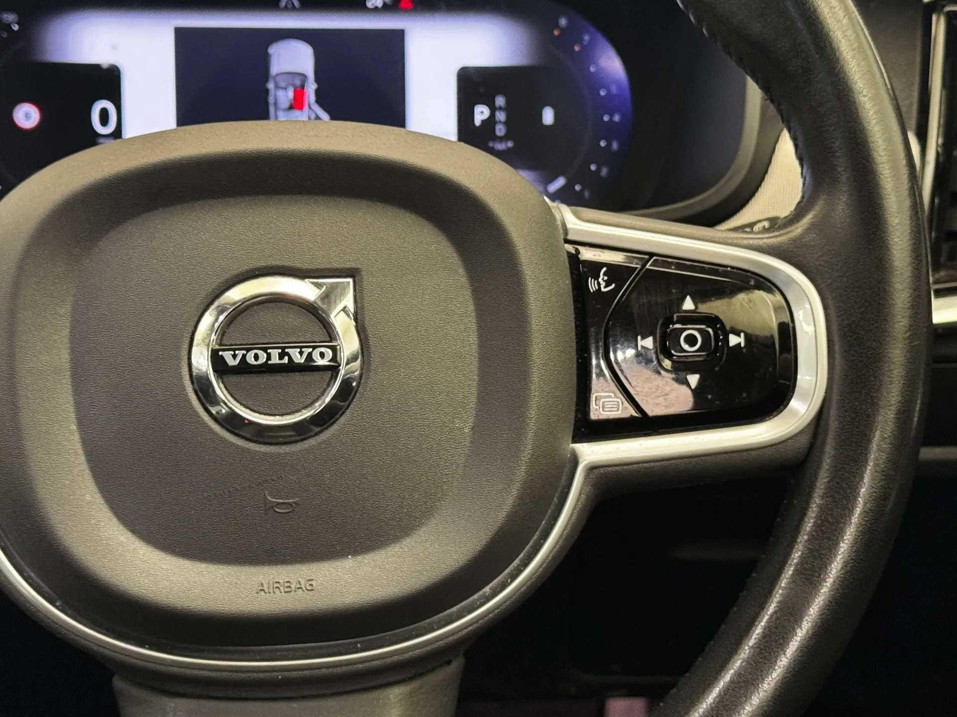 2022 VOLVO V90 2022 VOLVO V90
