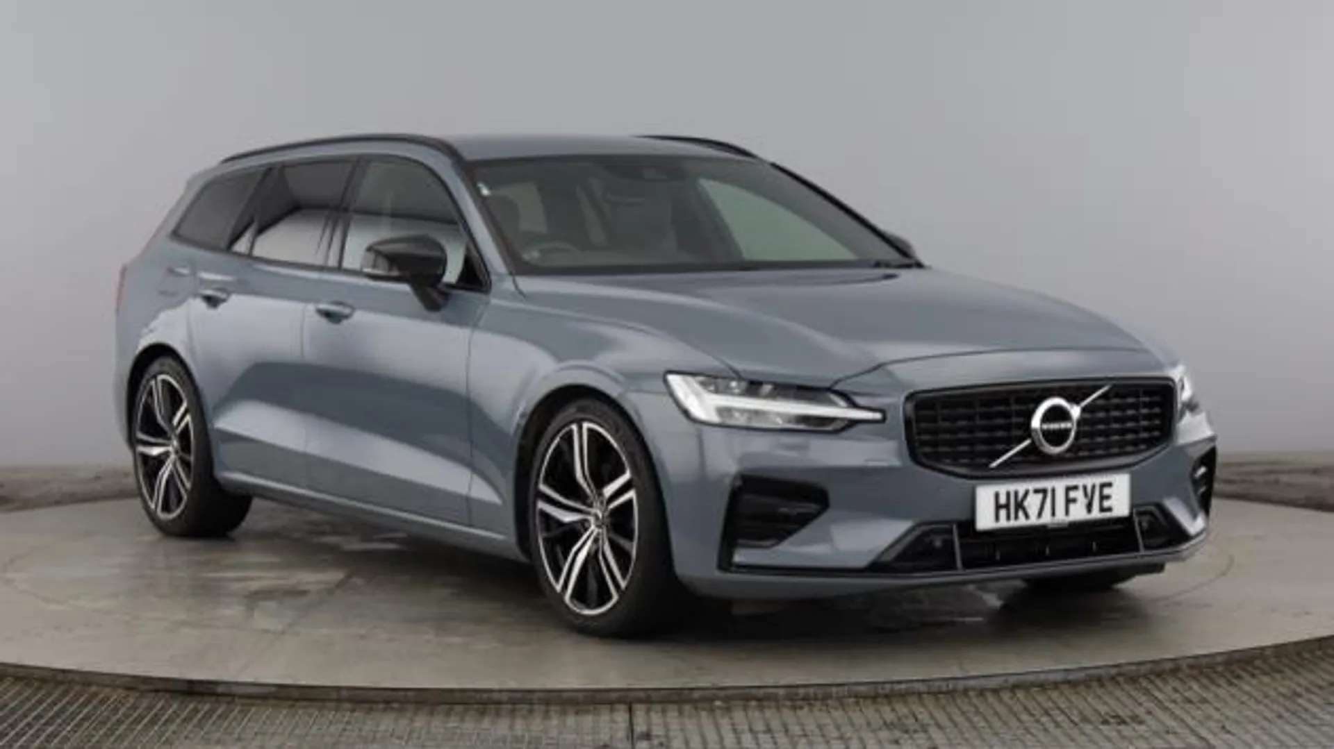 2021 VOLVO V60 2021 VOLVO V60