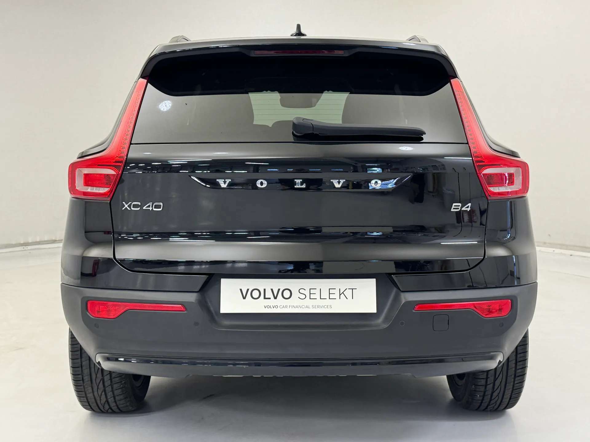 2021 VOLVO XC40 2021 VOLVO XC40