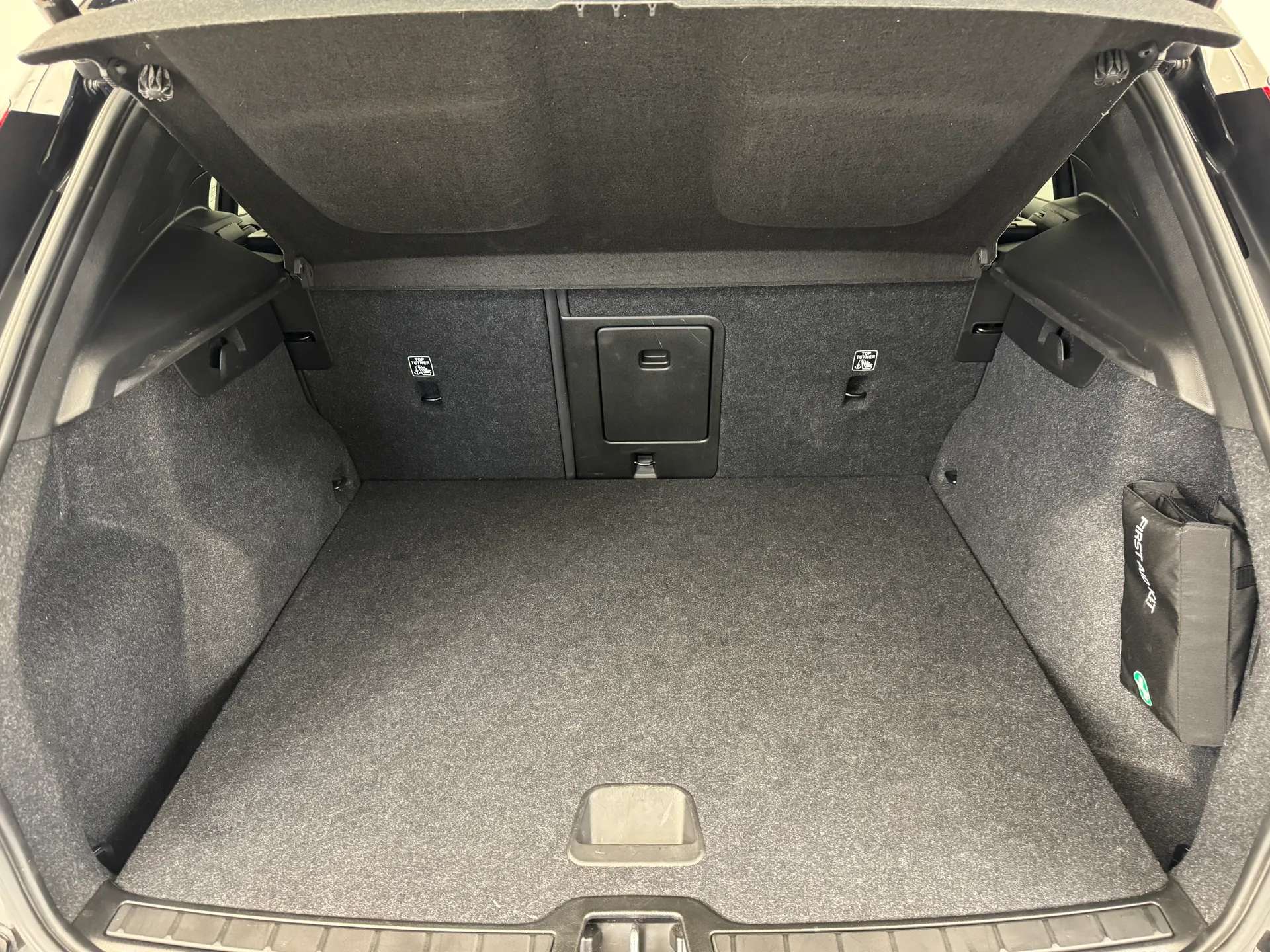 2021 VOLVO XC40 2021 VOLVO XC40
