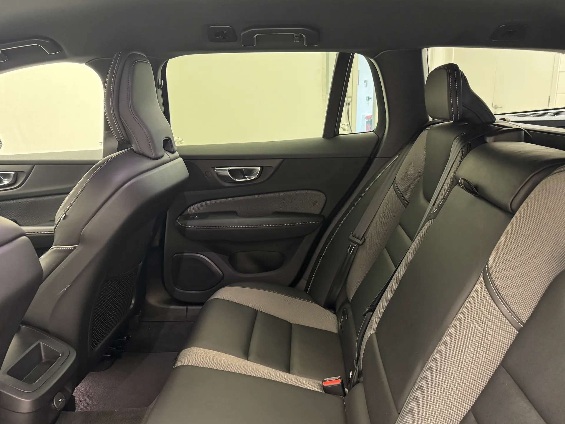 2022 VOLVO V60 2022 VOLVO V60