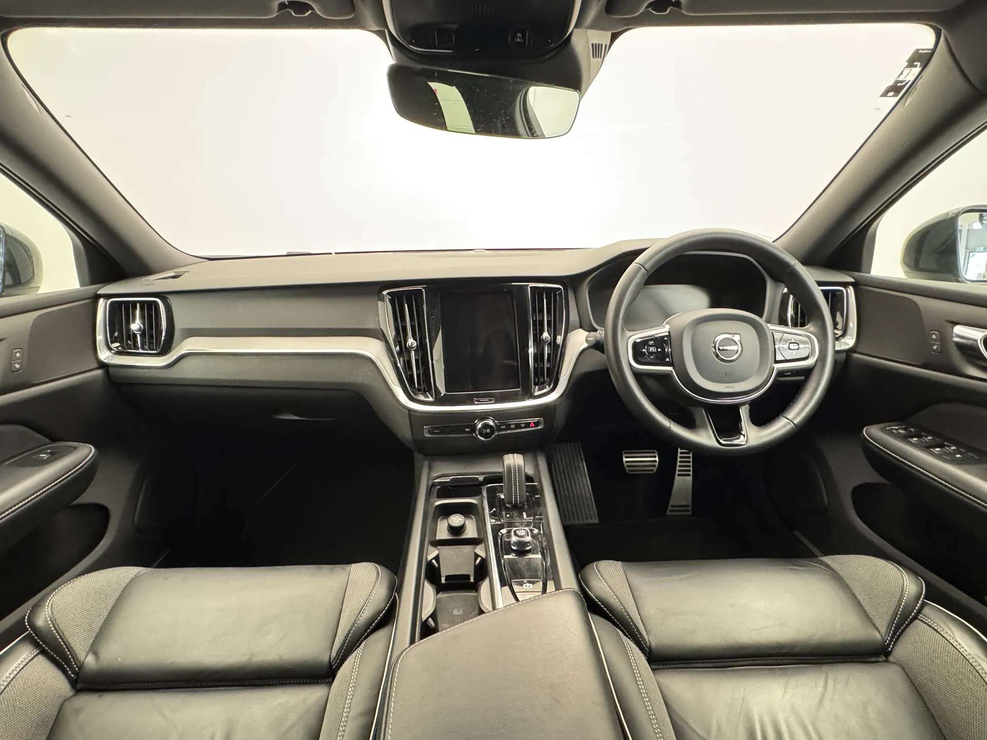 2022 VOLVO V60 2022 VOLVO V60