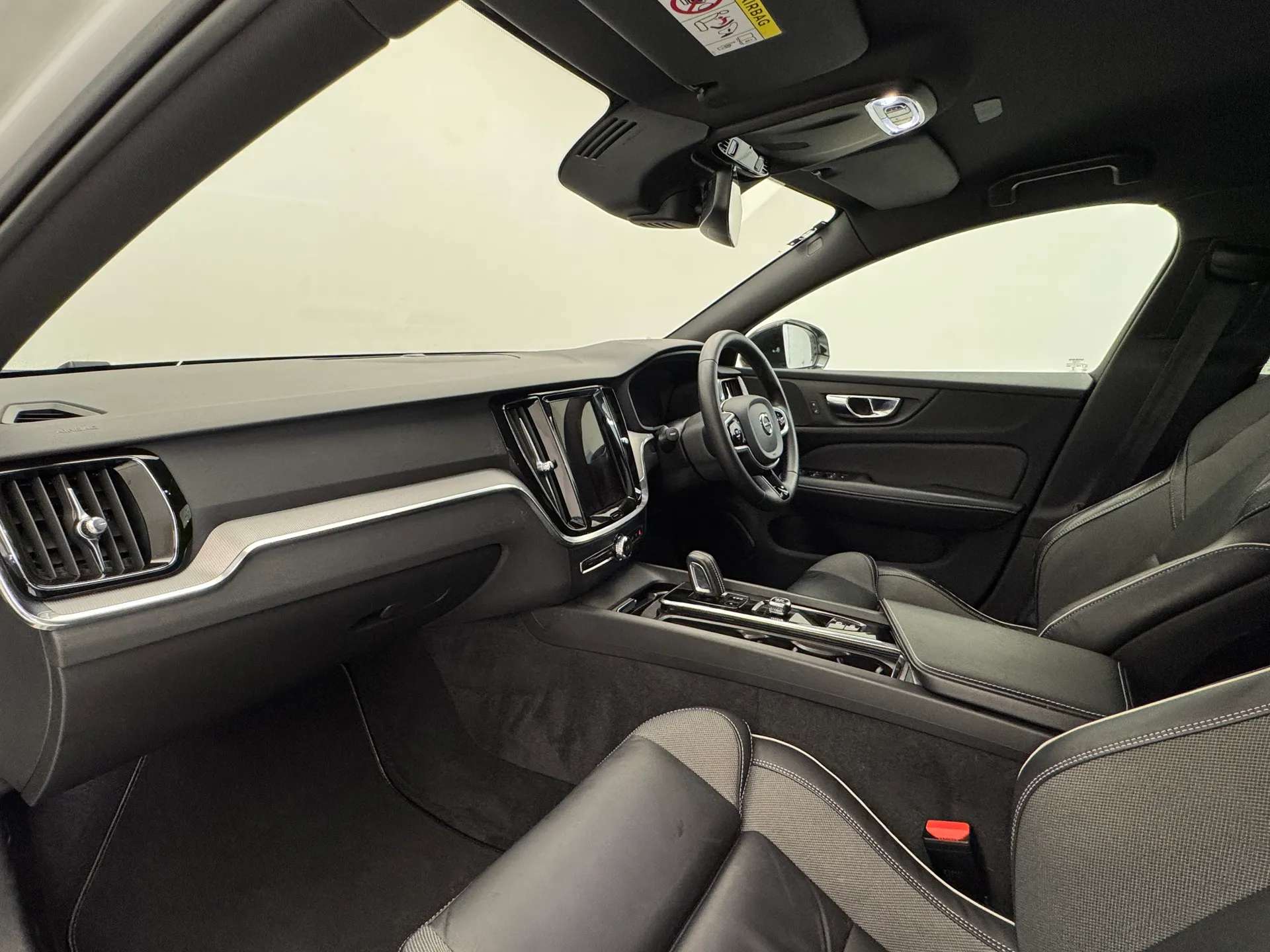 2022 VOLVO V60 2022 VOLVO V60