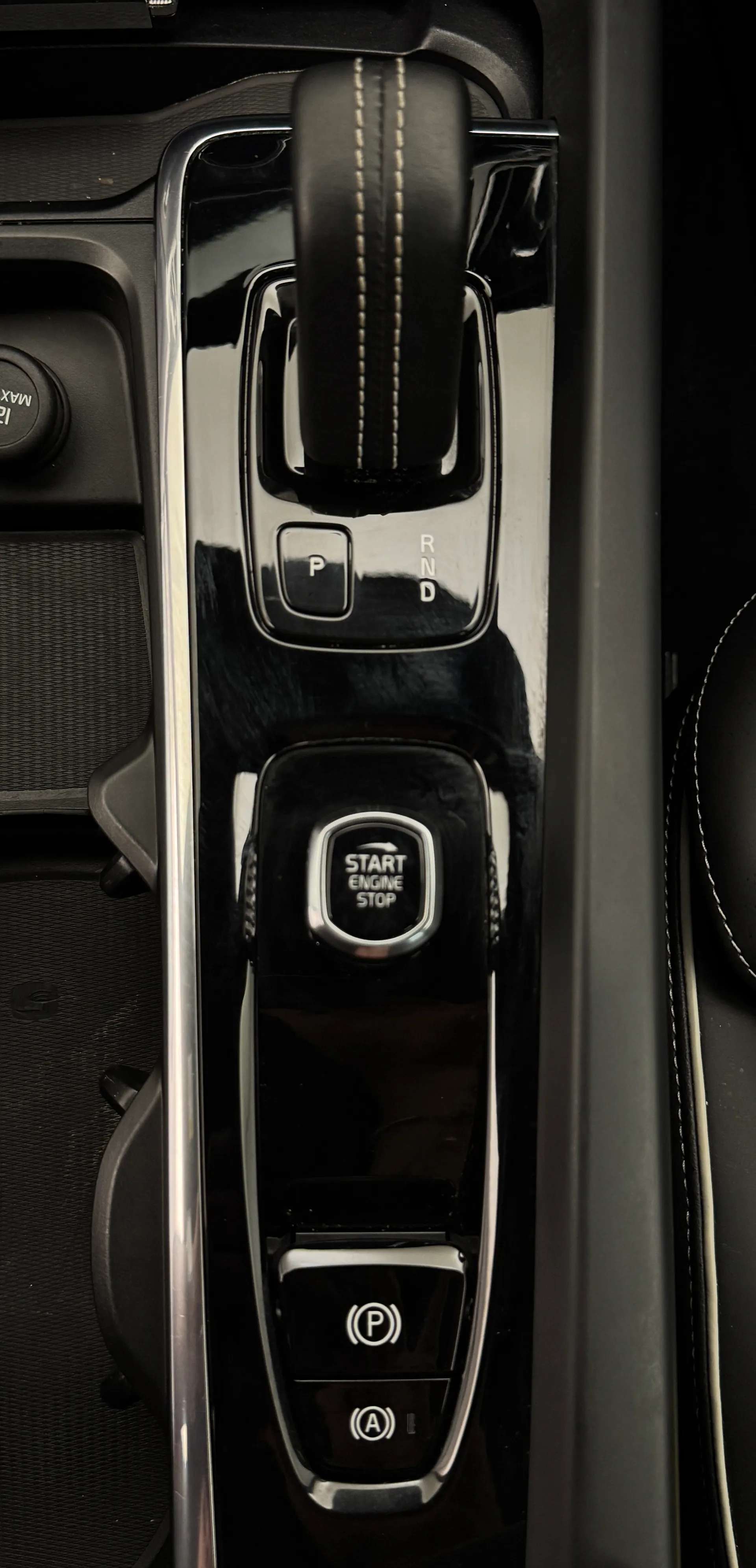 2022 VOLVO V60 2022 VOLVO V60
