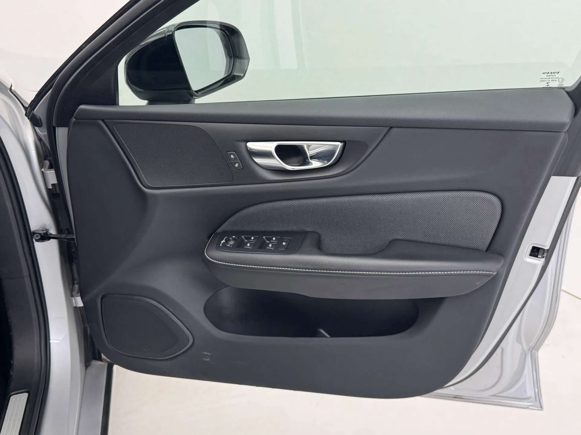 2022 VOLVO V60 2022 VOLVO V60