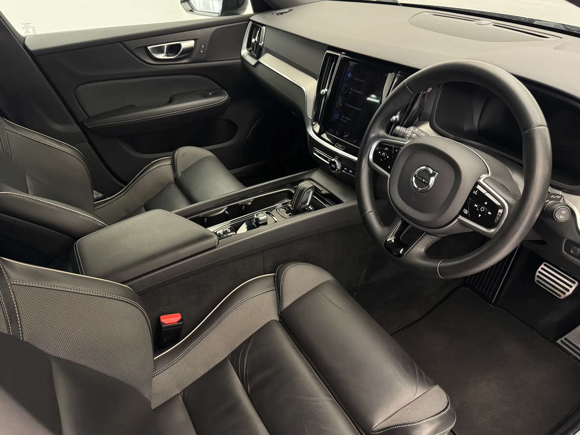 2022 VOLVO V60 2022 VOLVO V60