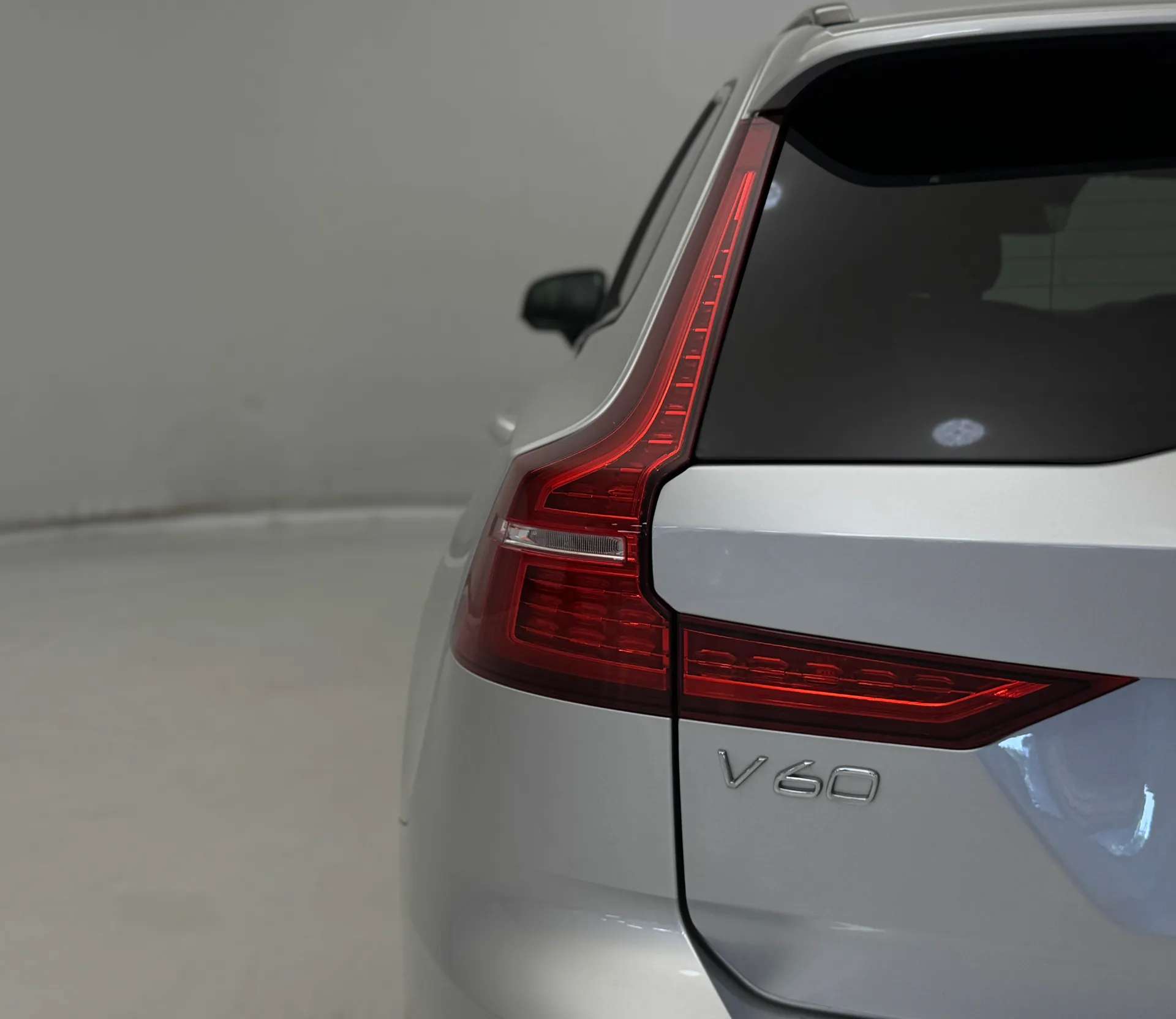 2022 VOLVO V60 2022 VOLVO V60