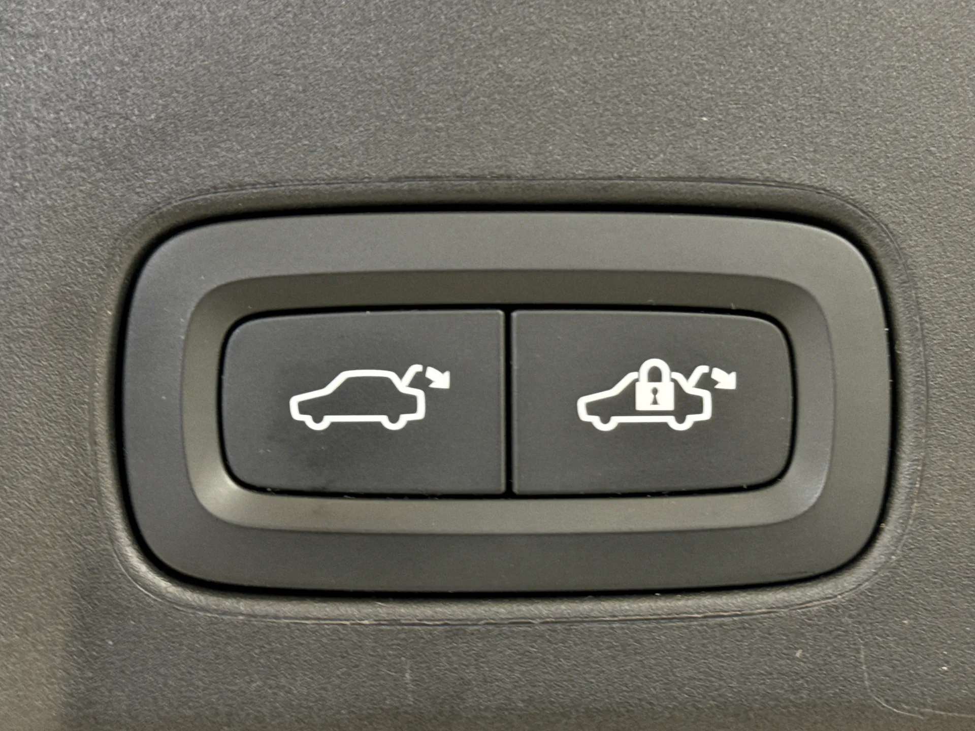 2021 VOLVO V90 2021 VOLVO V90