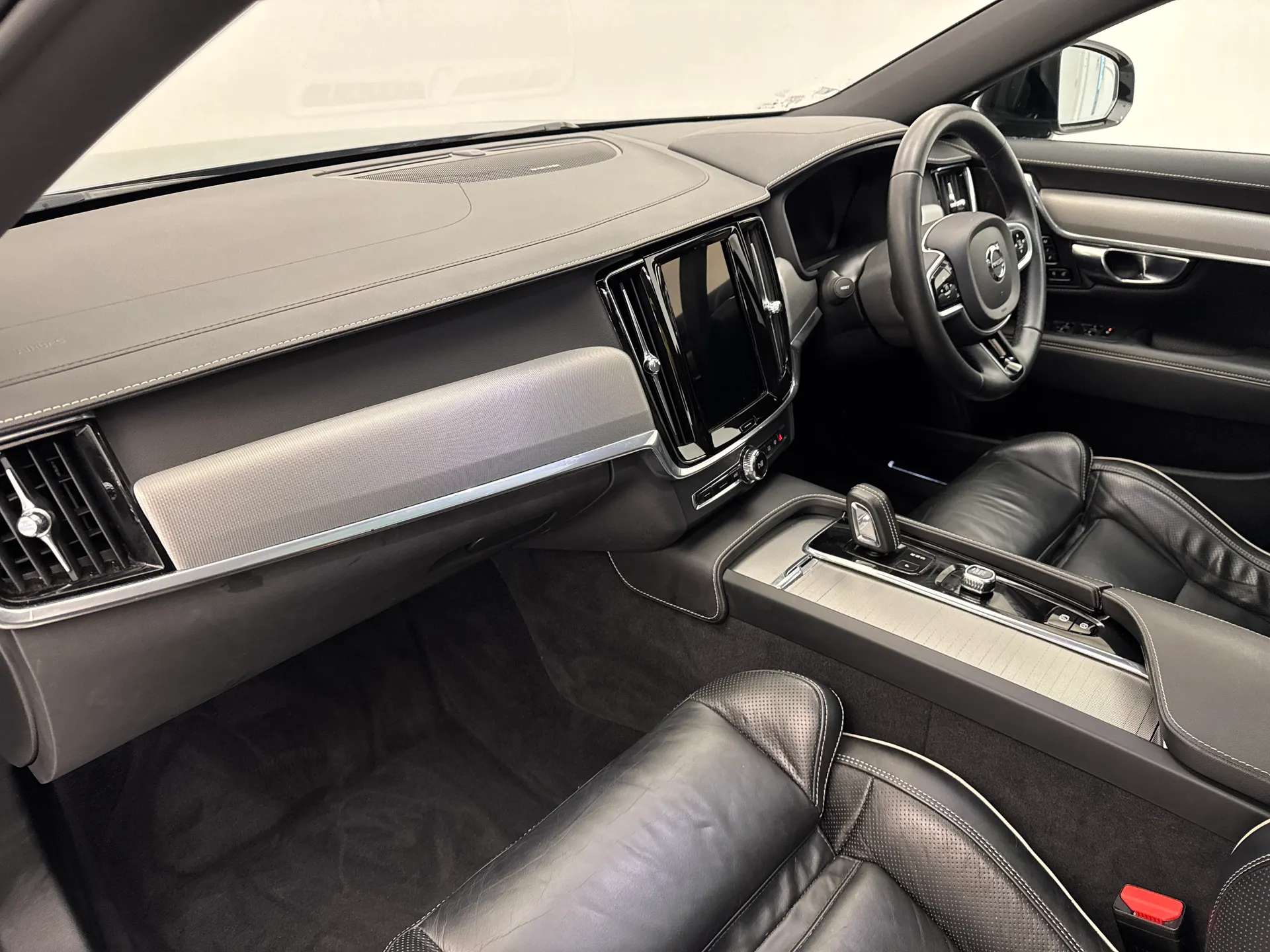 2021 VOLVO V90 2021 VOLVO V90