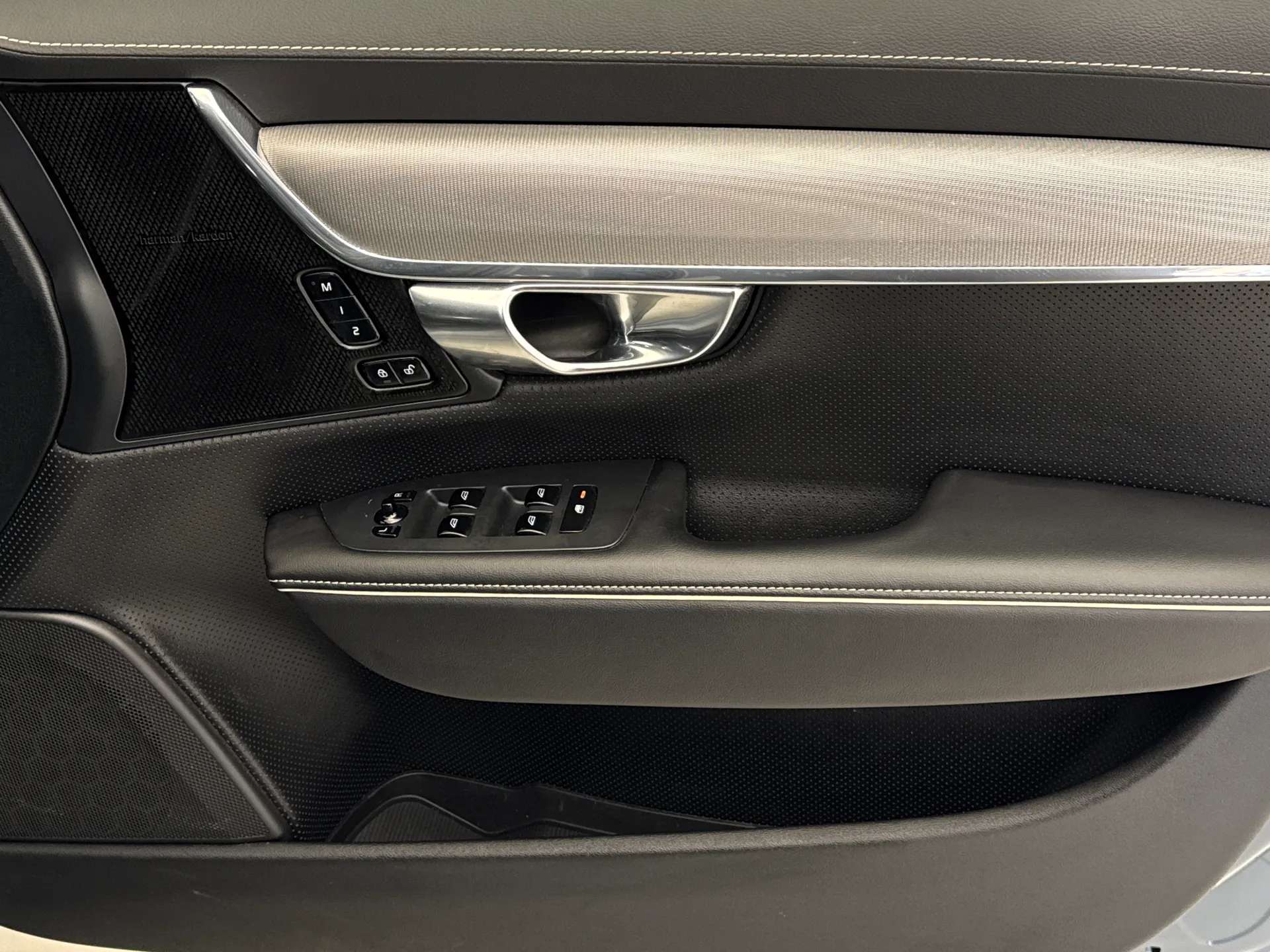 2021 VOLVO V90 2021 VOLVO V90