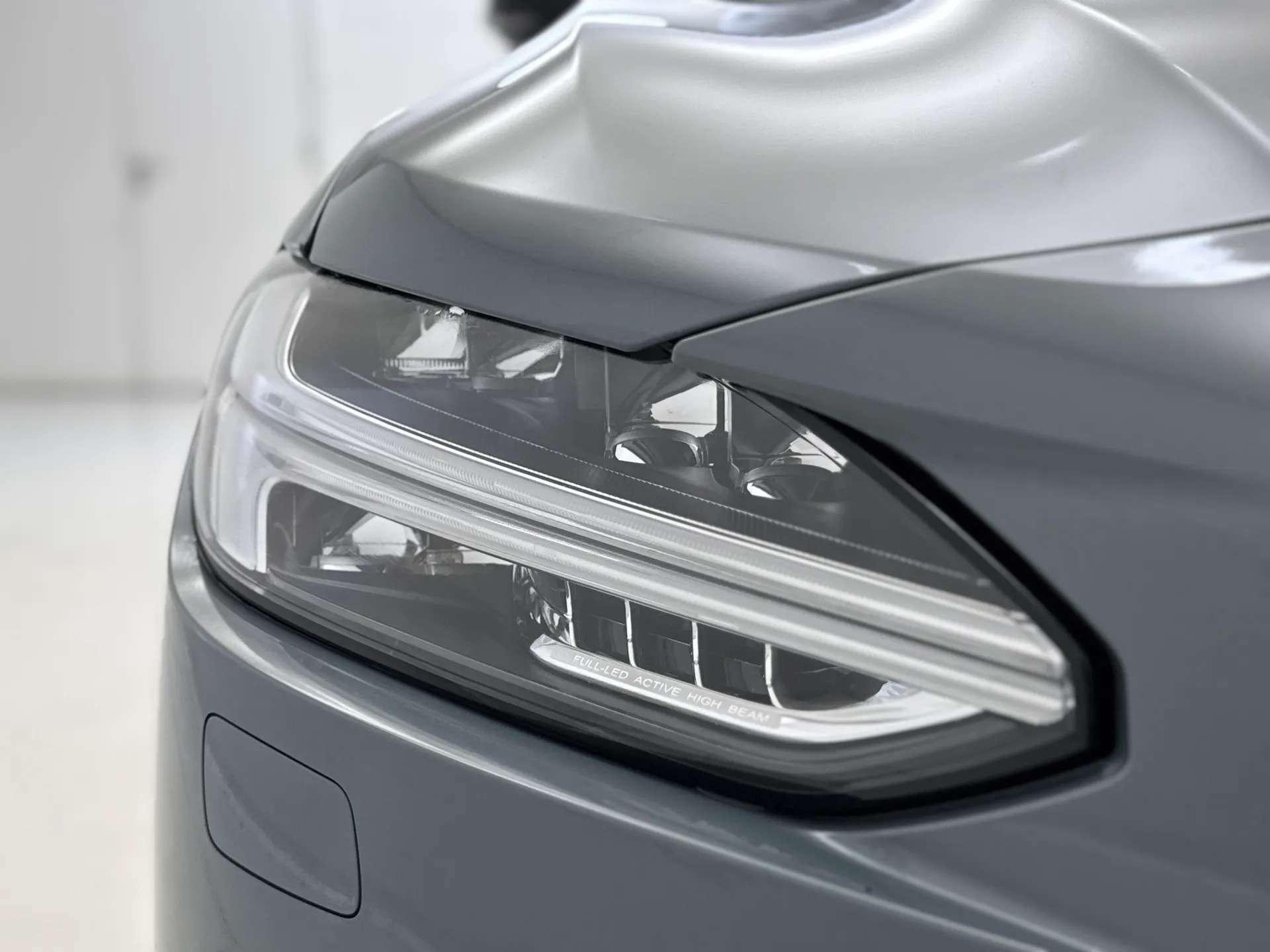 2021 VOLVO V90 2021 VOLVO V90