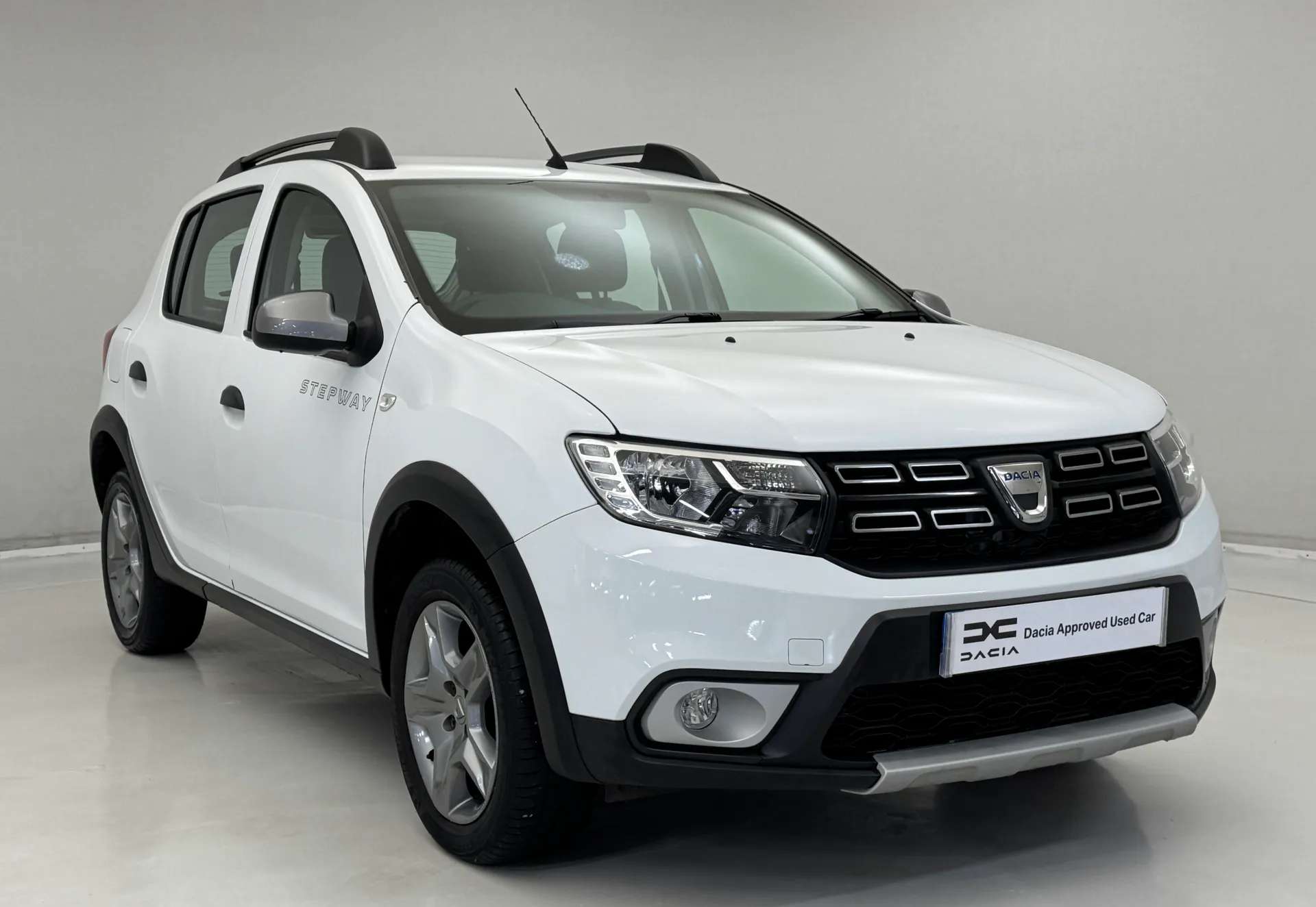 A 2019 DACIA SANDERO STEPWAY 0.9 TCe Essential 5dr A 2019 DACIA SANDERO STEPWAY 0.9 TCe Essential 5dr