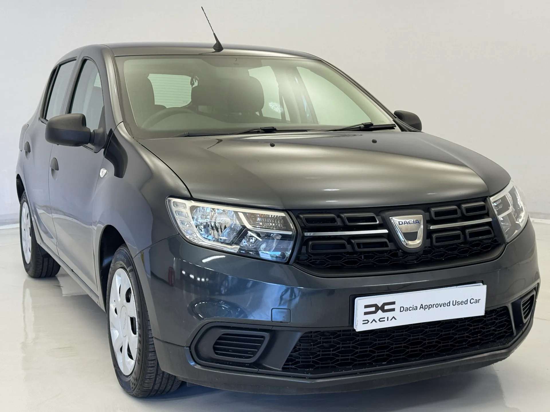 A 2020 DACIA SANDERO 1.0 SCe Essential 5dr A 2020 DACIA SANDERO 1.0 SCe Essential 5dr