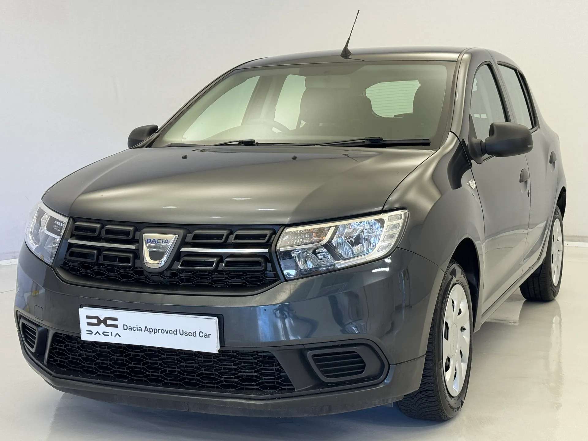 A 2020 DACIA SANDERO 1.0 SCe Essential 5dr A 2020 DACIA SANDERO 1.0 SCe Essential 5dr