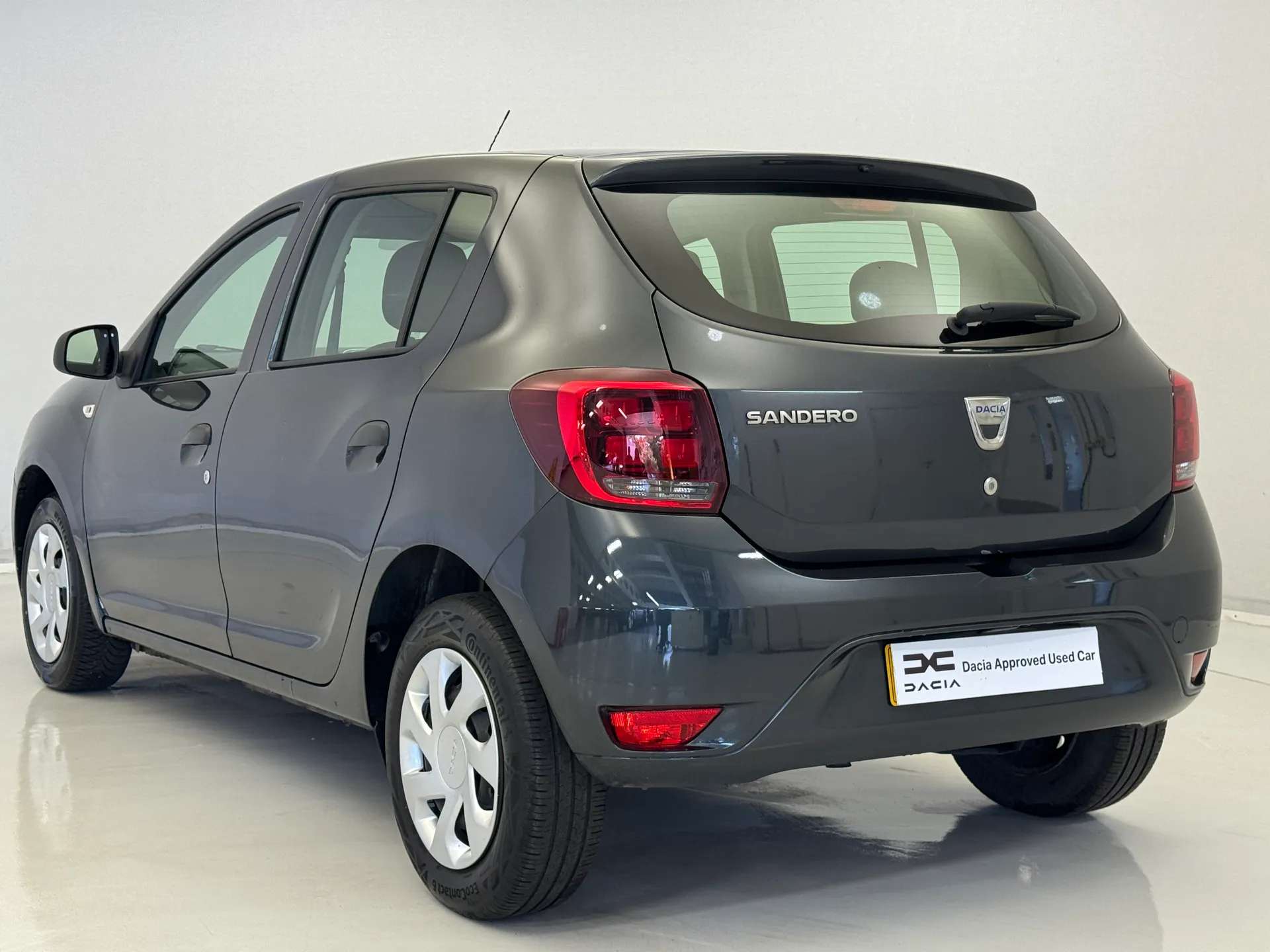 A 2020 DACIA SANDERO 1.0 SCe Essential 5dr A 2020 DACIA SANDERO 1.0 SCe Essential 5dr