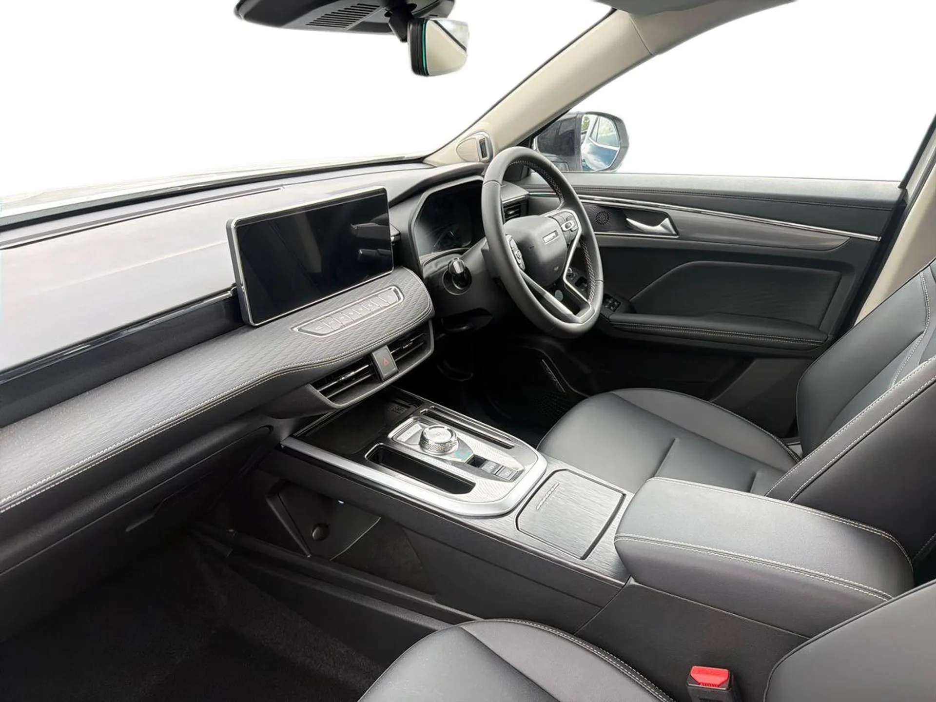 A 2025 GWM HAVAL JOLION PRO HYBRID 1.5 eHEV Lux 5dr DHT A 2025 GWM HAVAL JOLION PRO HYBRID 1.5 eHEV Lux 5dr DHT
