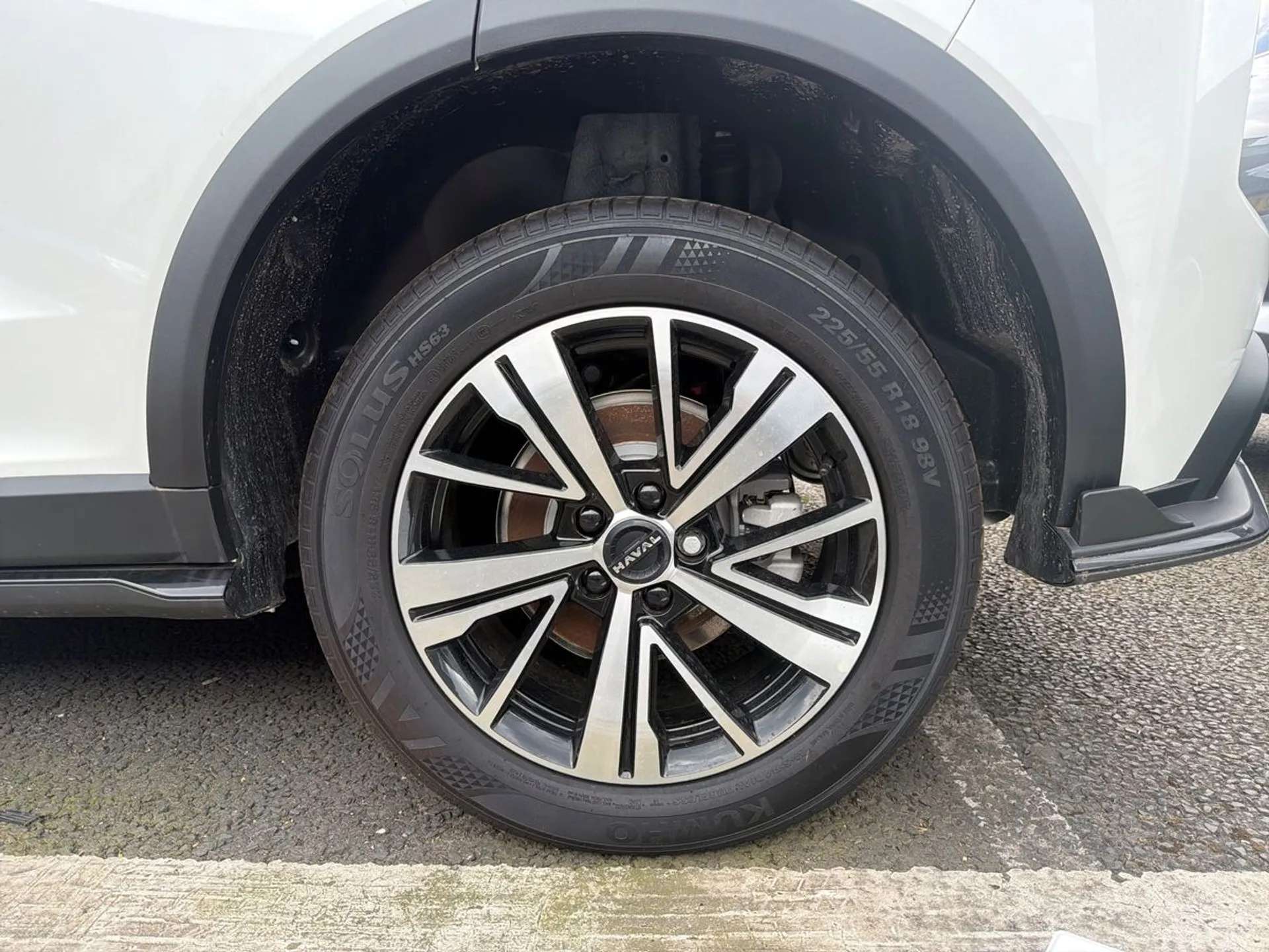 A 2025 GWM HAVAL JOLION PRO HYBRID 1.5 eHEV Lux 5dr DHT A 2025 GWM HAVAL JOLION PRO HYBRID 1.5 eHEV Lux 5dr DHT