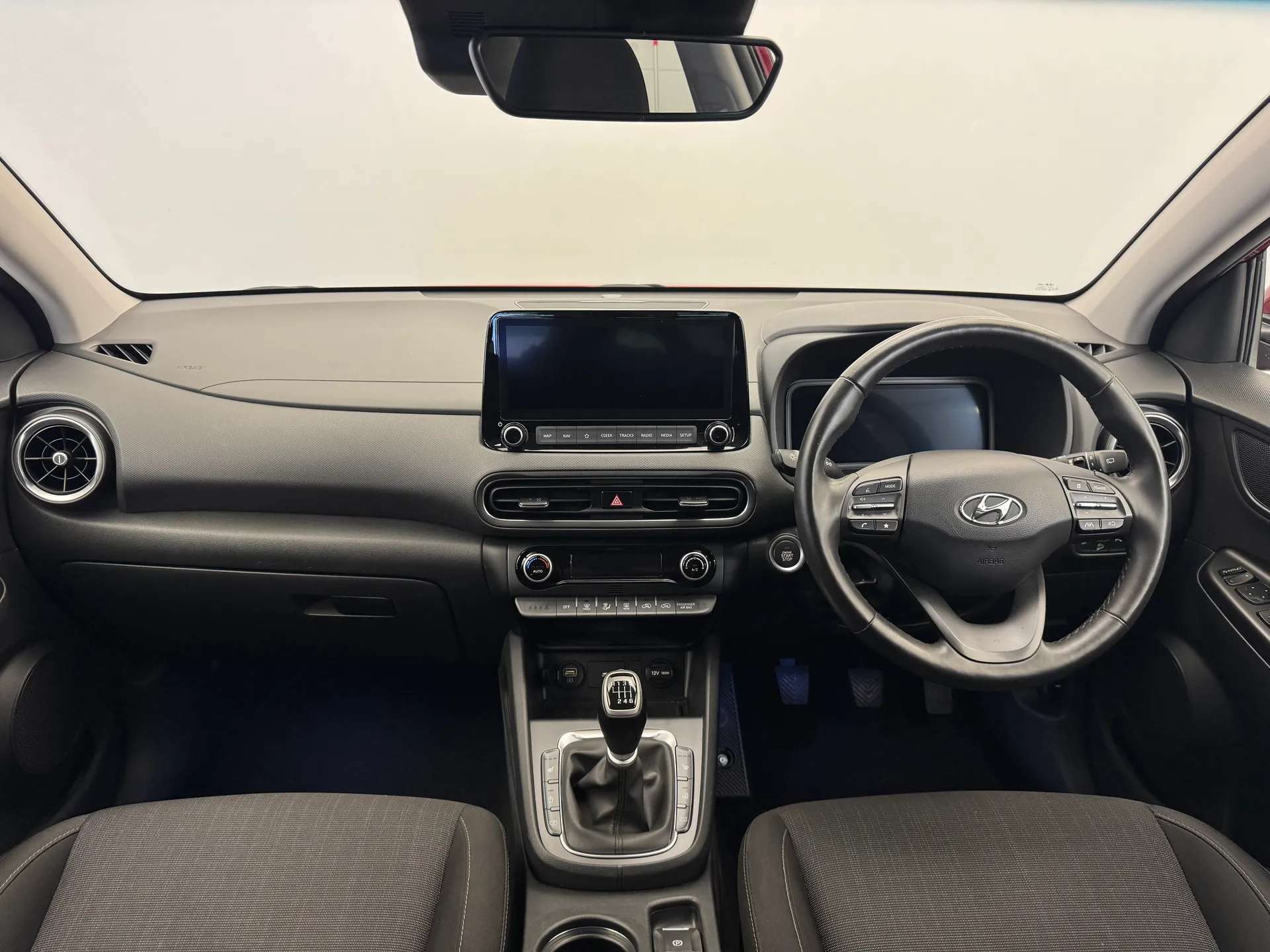 A 2023 HYUNDAI KONA 1.0 TGDi 48V MHEV Premium 5dr A 2023 HYUNDAI KONA 1.0 TGDi 48V MHEV Premium 5dr