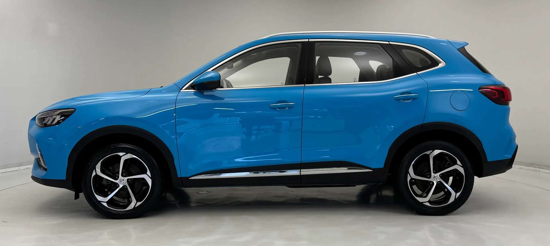 2023 MG HS 2023 MG HS