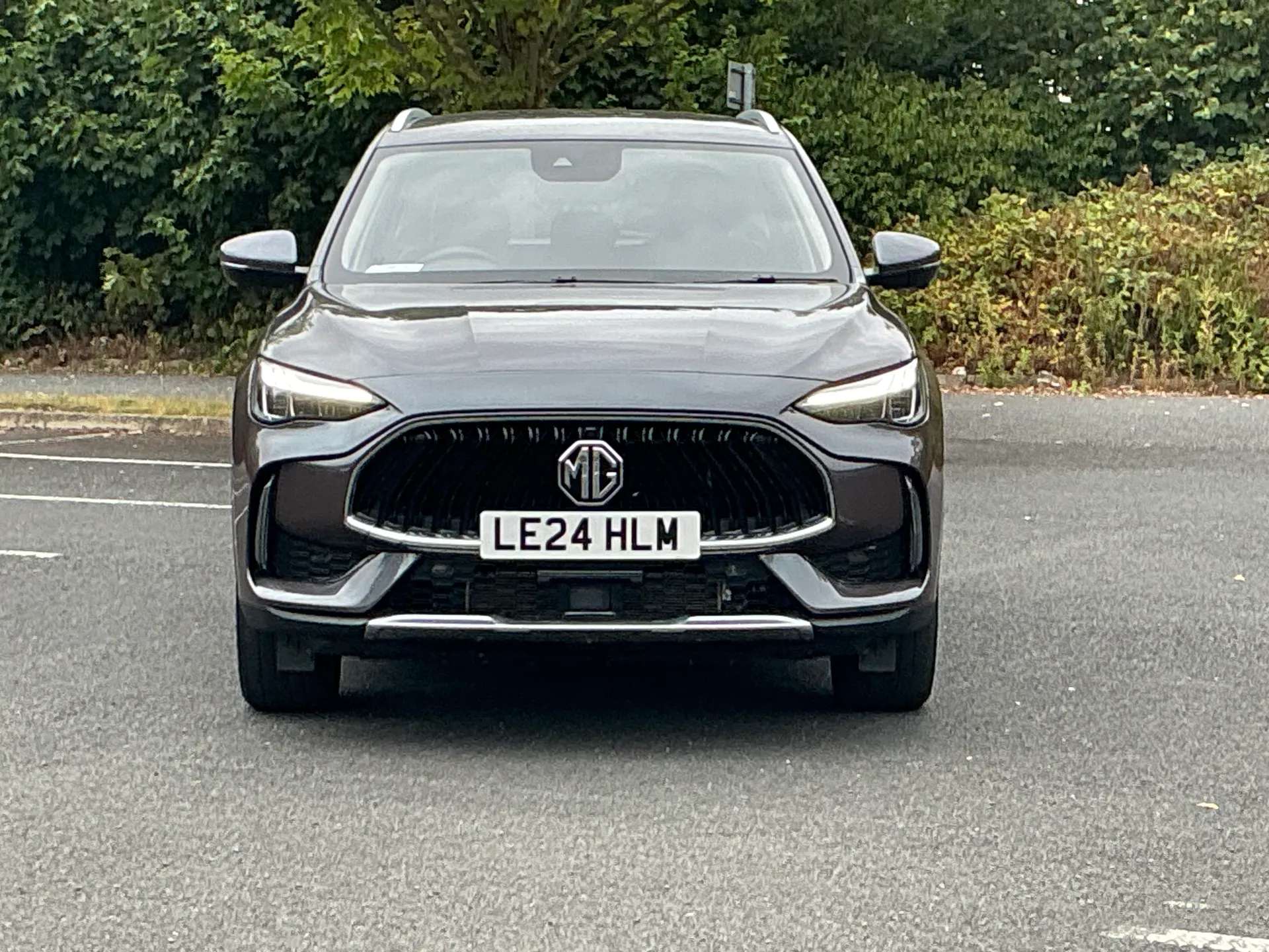 A 2024 MG HS 1.5 T-GDI PHEV SE 5dr Auto A 2024 MG HS 1.5 T-GDI PHEV SE 5dr Auto