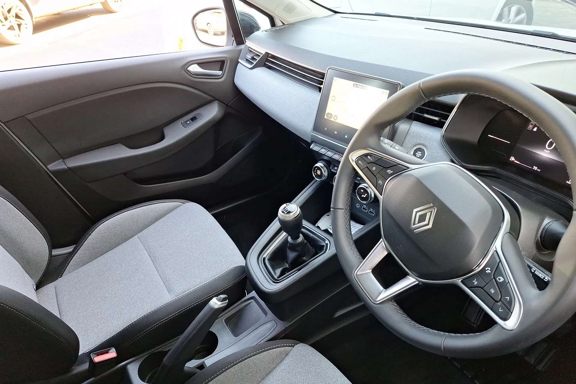 2024 RENAULT CLIO 2024 RENAULT CLIO