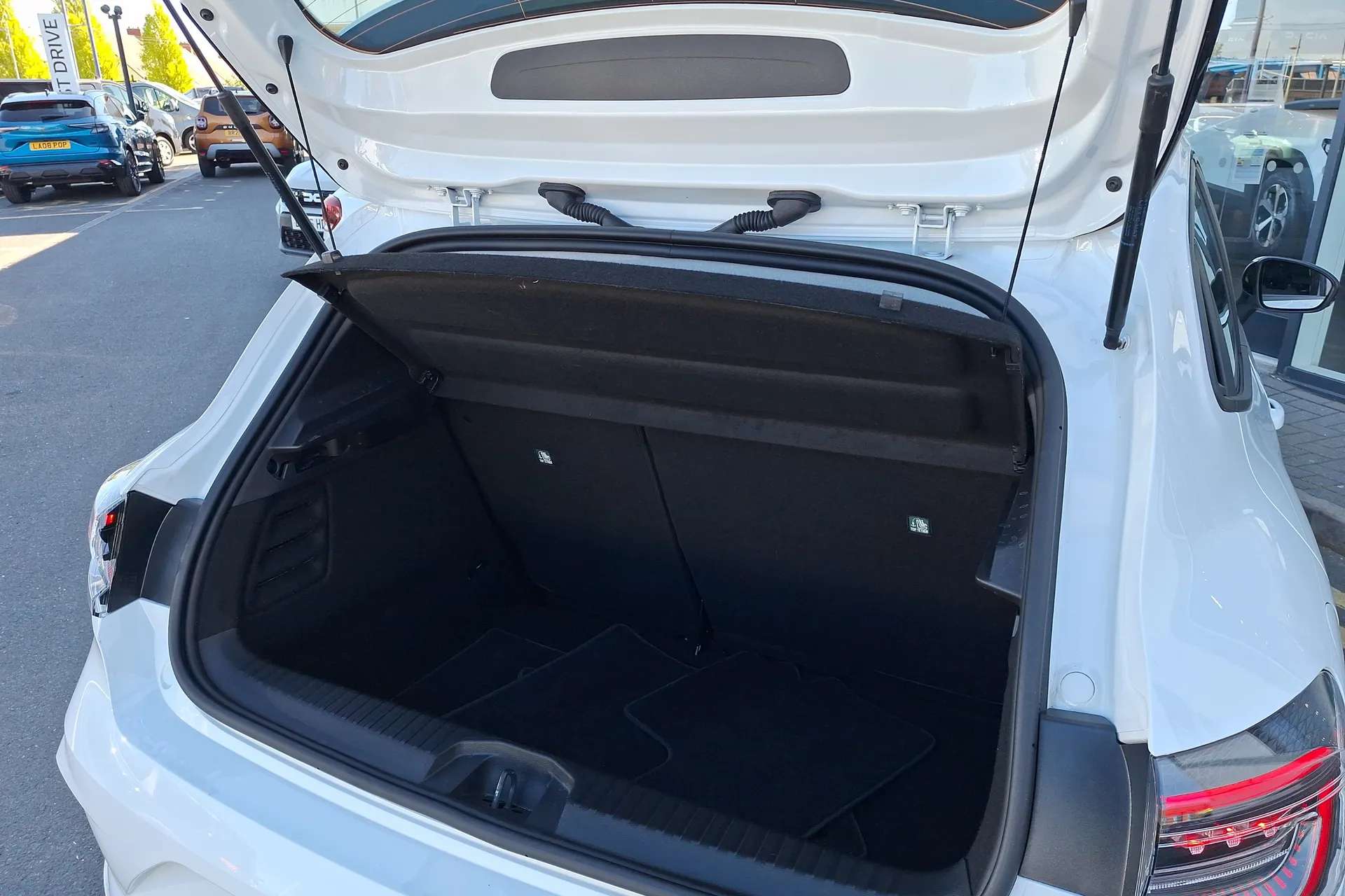 2024 RENAULT CLIO 2024 RENAULT CLIO