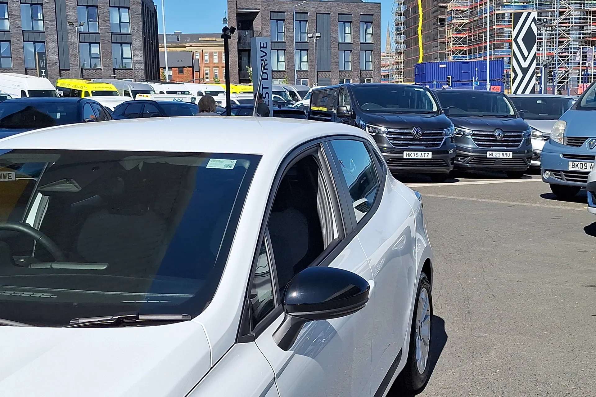 2024 RENAULT CLIO 2024 RENAULT CLIO