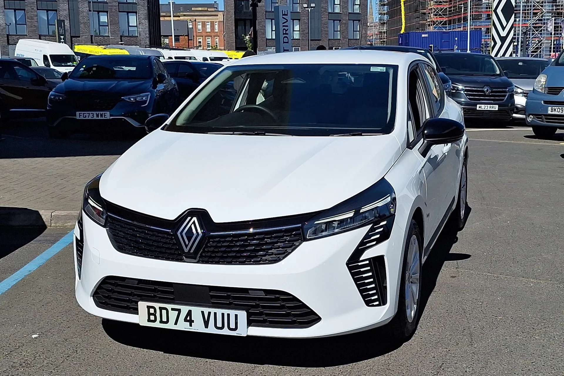 2024 RENAULT CLIO 2024 RENAULT CLIO