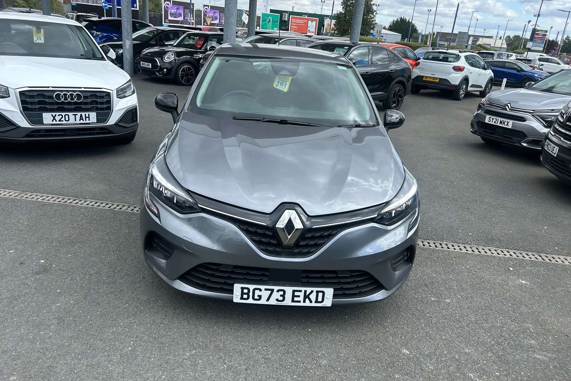 2023 RENAULT CLIO 2023 RENAULT CLIO