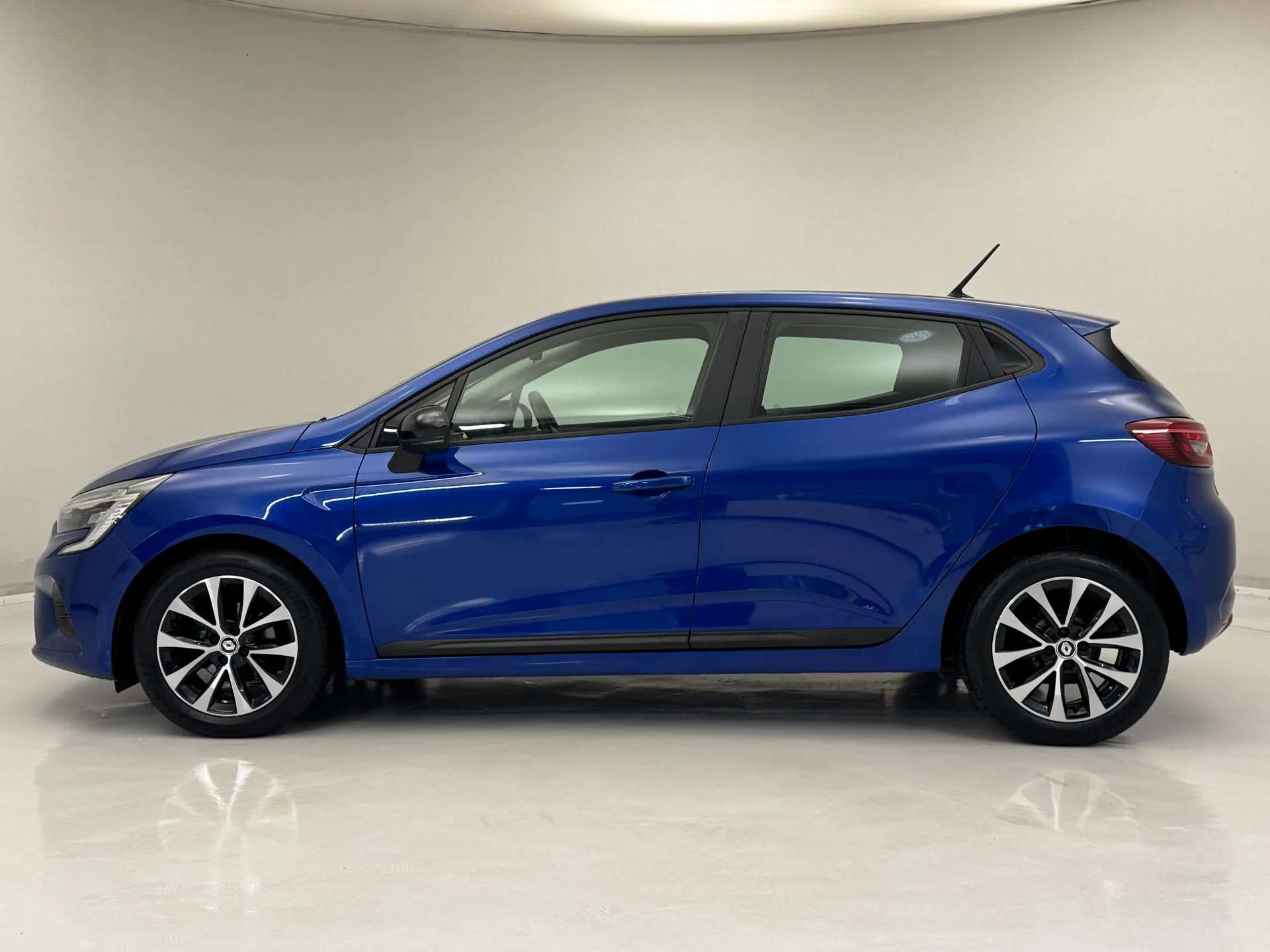2023 RENAULT CLIO 2023 RENAULT CLIO