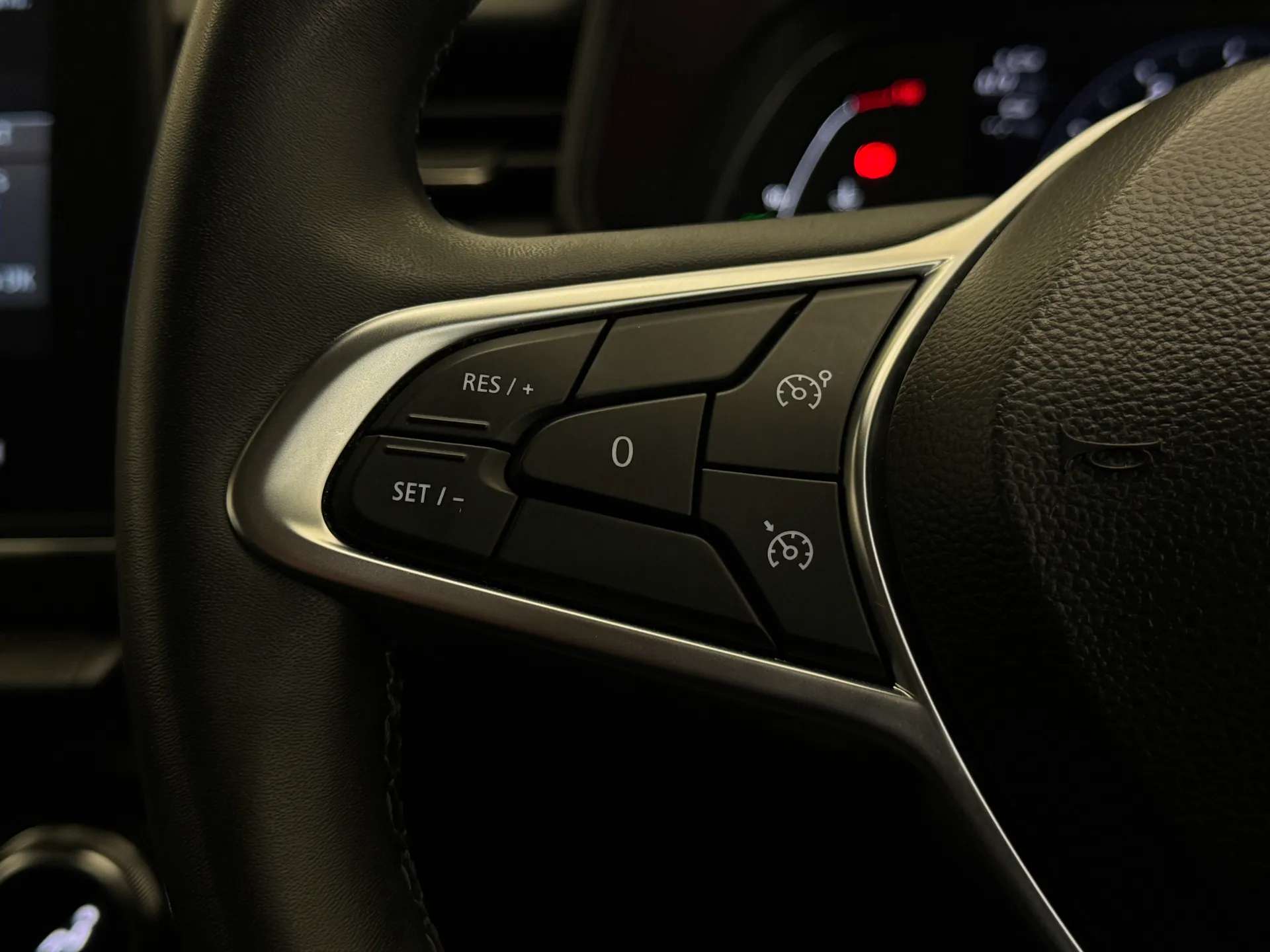 2023 RENAULT CLIO 2023 RENAULT CLIO