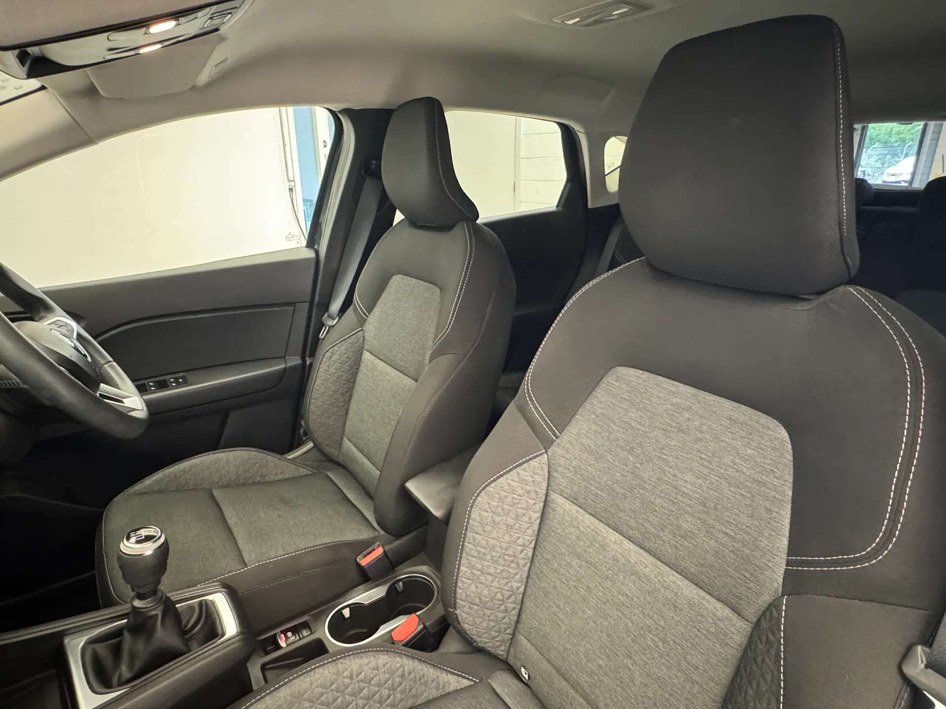 2022 RENAULT CAPTUR 2022 RENAULT CAPTUR