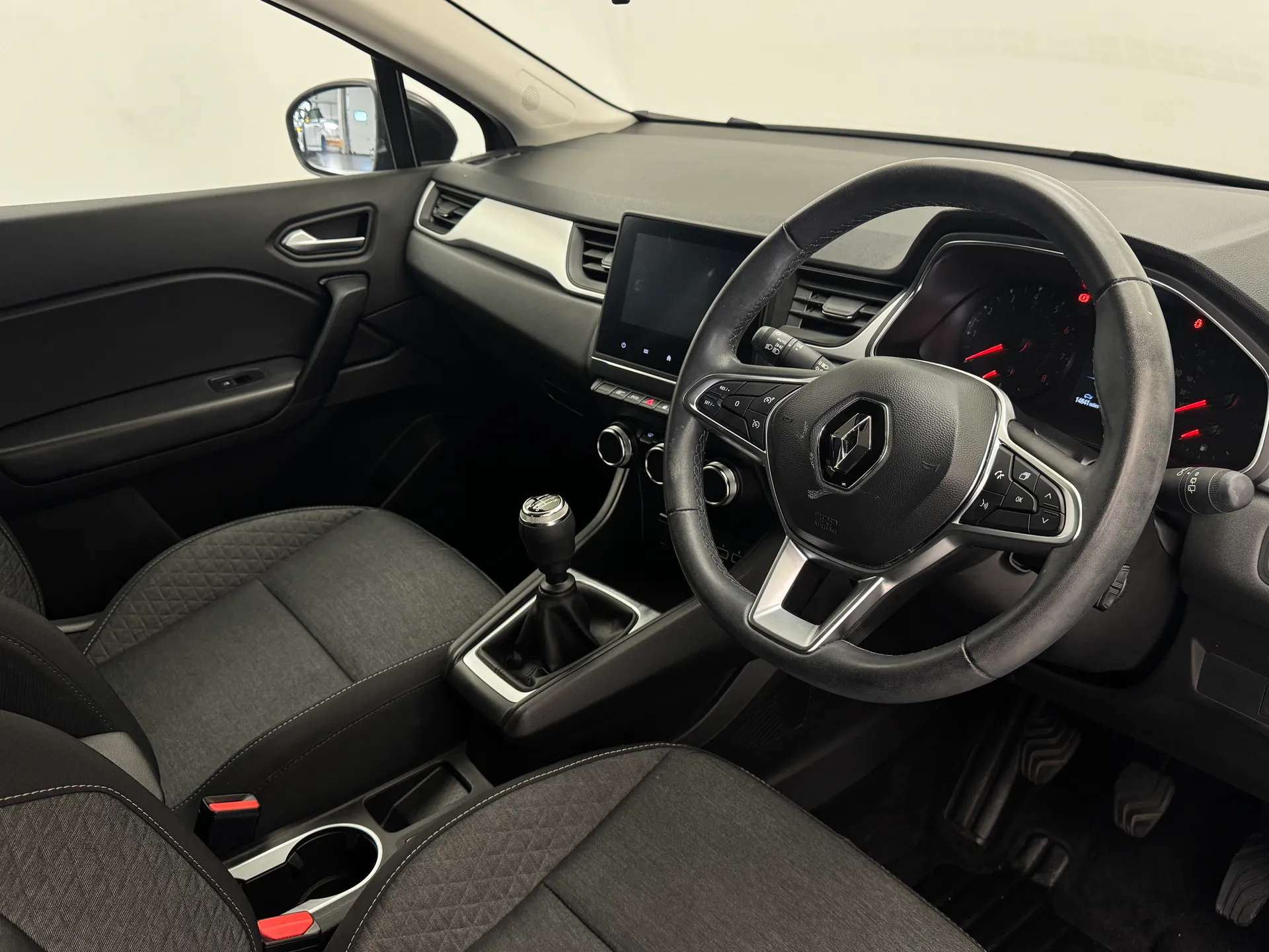 2022 RENAULT CAPTUR 2022 RENAULT CAPTUR