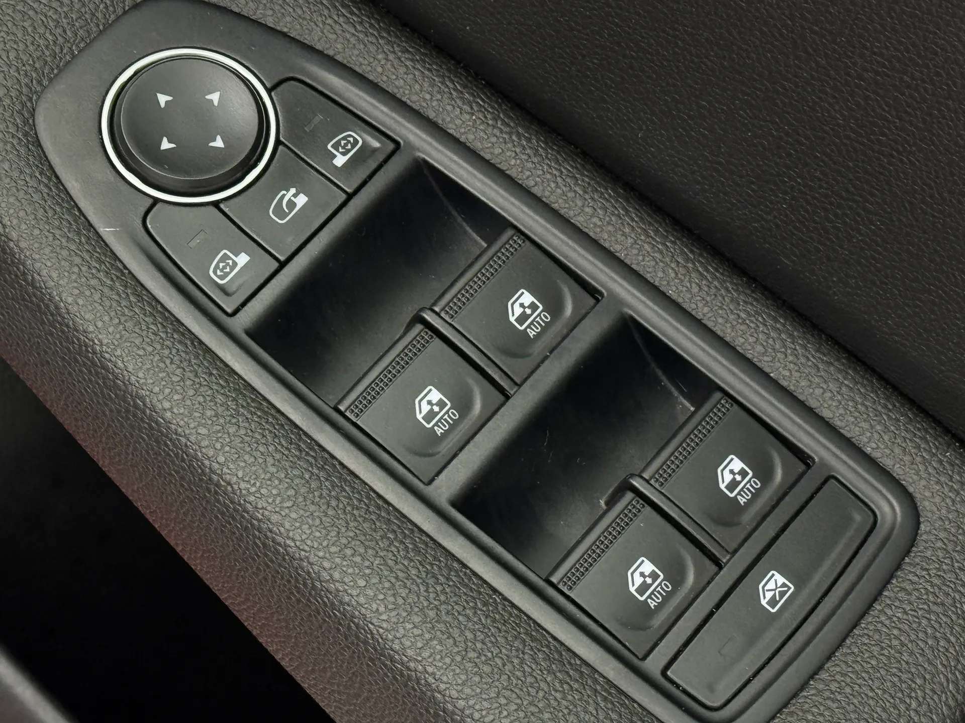 2024 RENAULT CLIO 2024 RENAULT CLIO