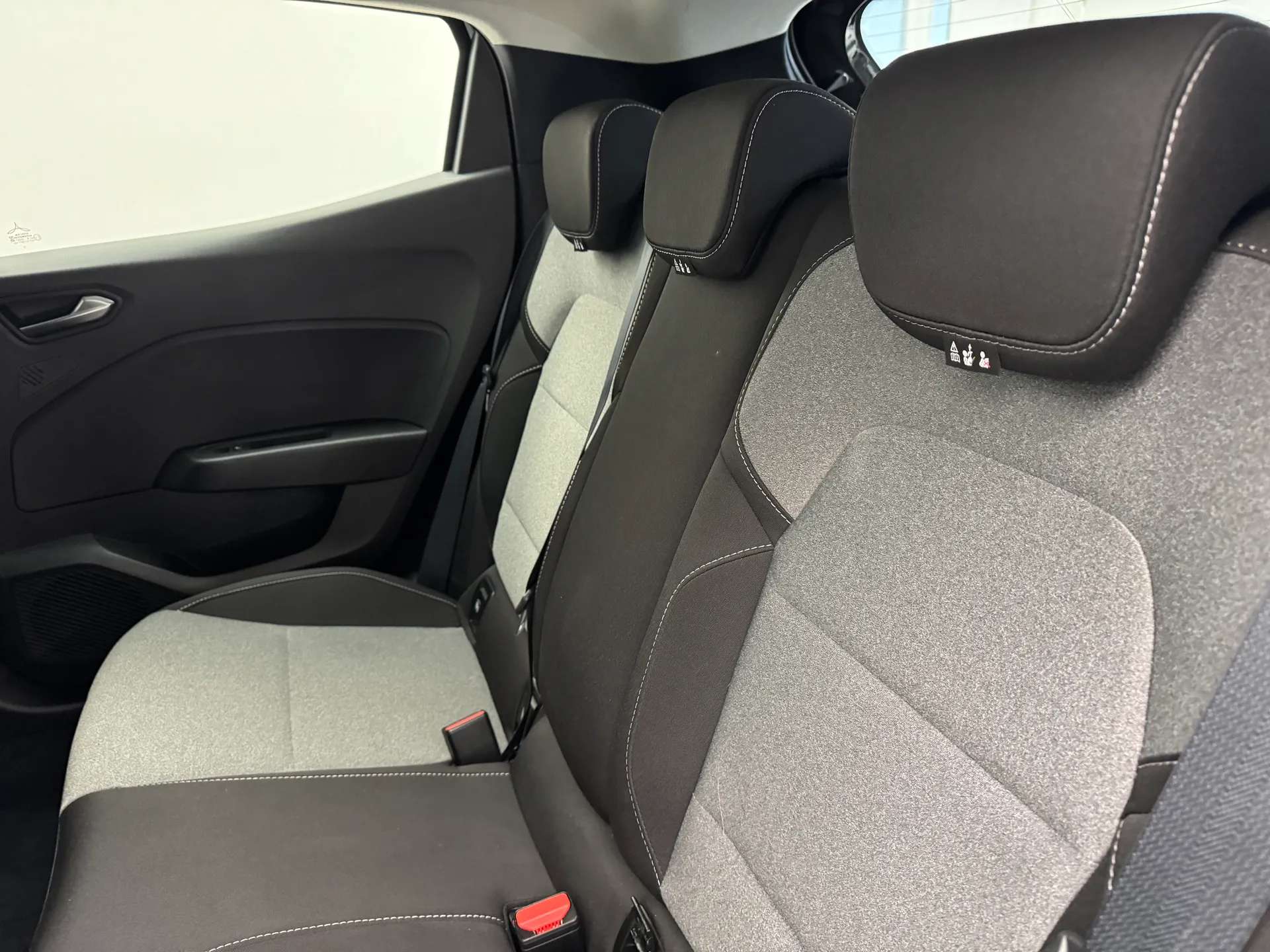 2024 RENAULT CLIO 2024 RENAULT CLIO