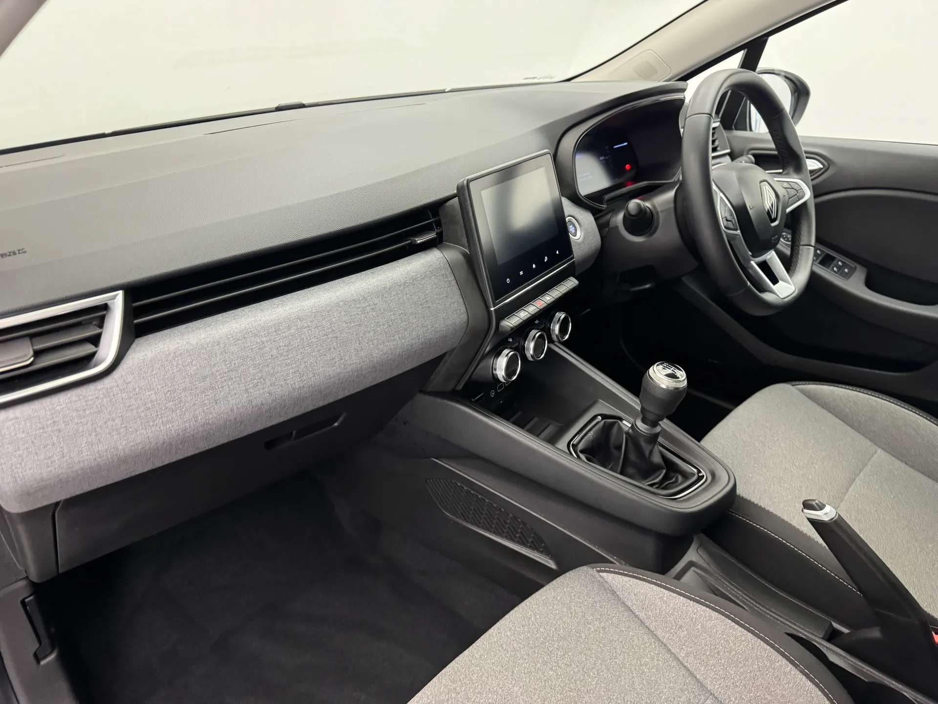 2024 RENAULT CLIO 2024 RENAULT CLIO