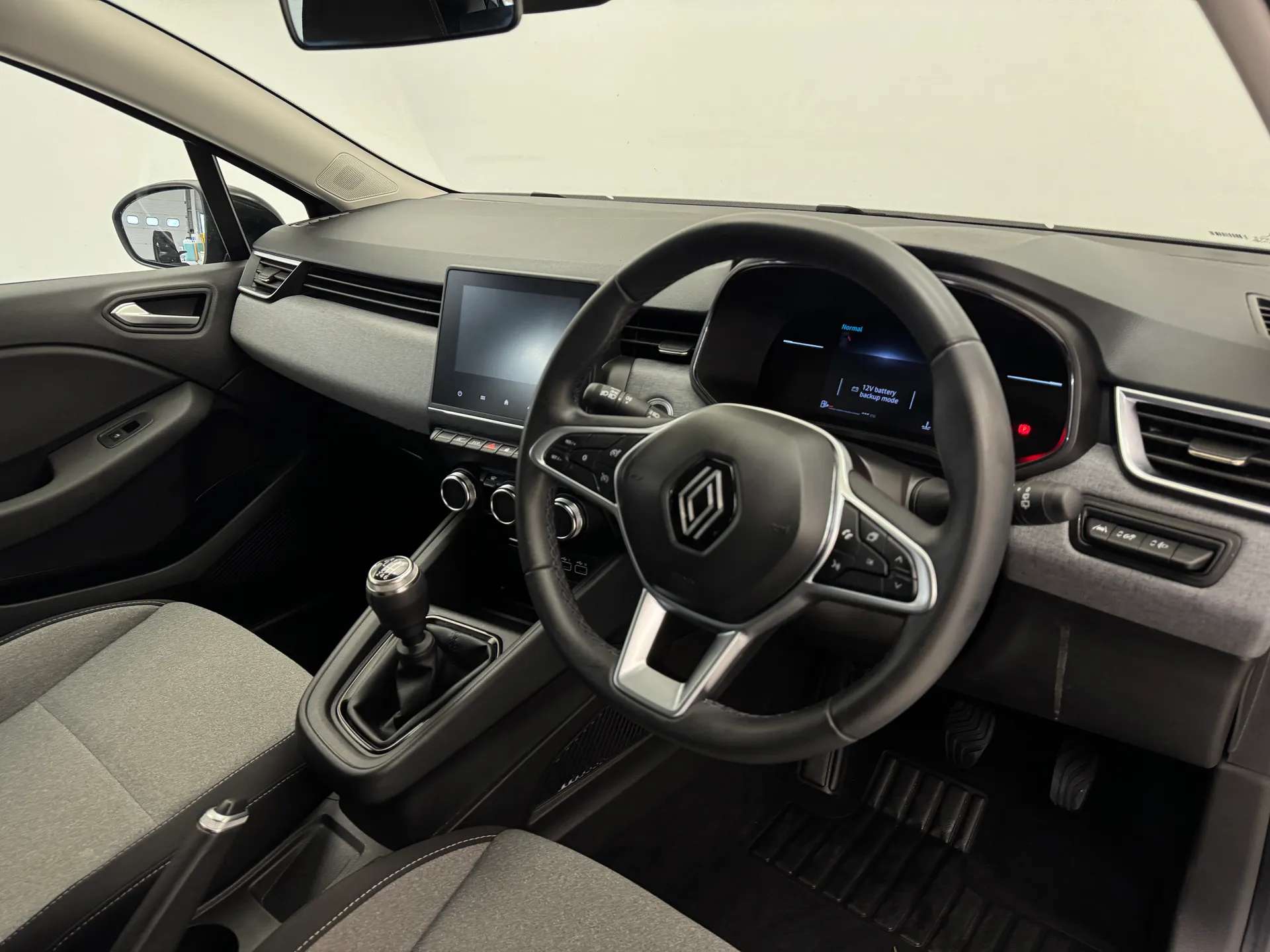 2024 RENAULT CLIO 2024 RENAULT CLIO