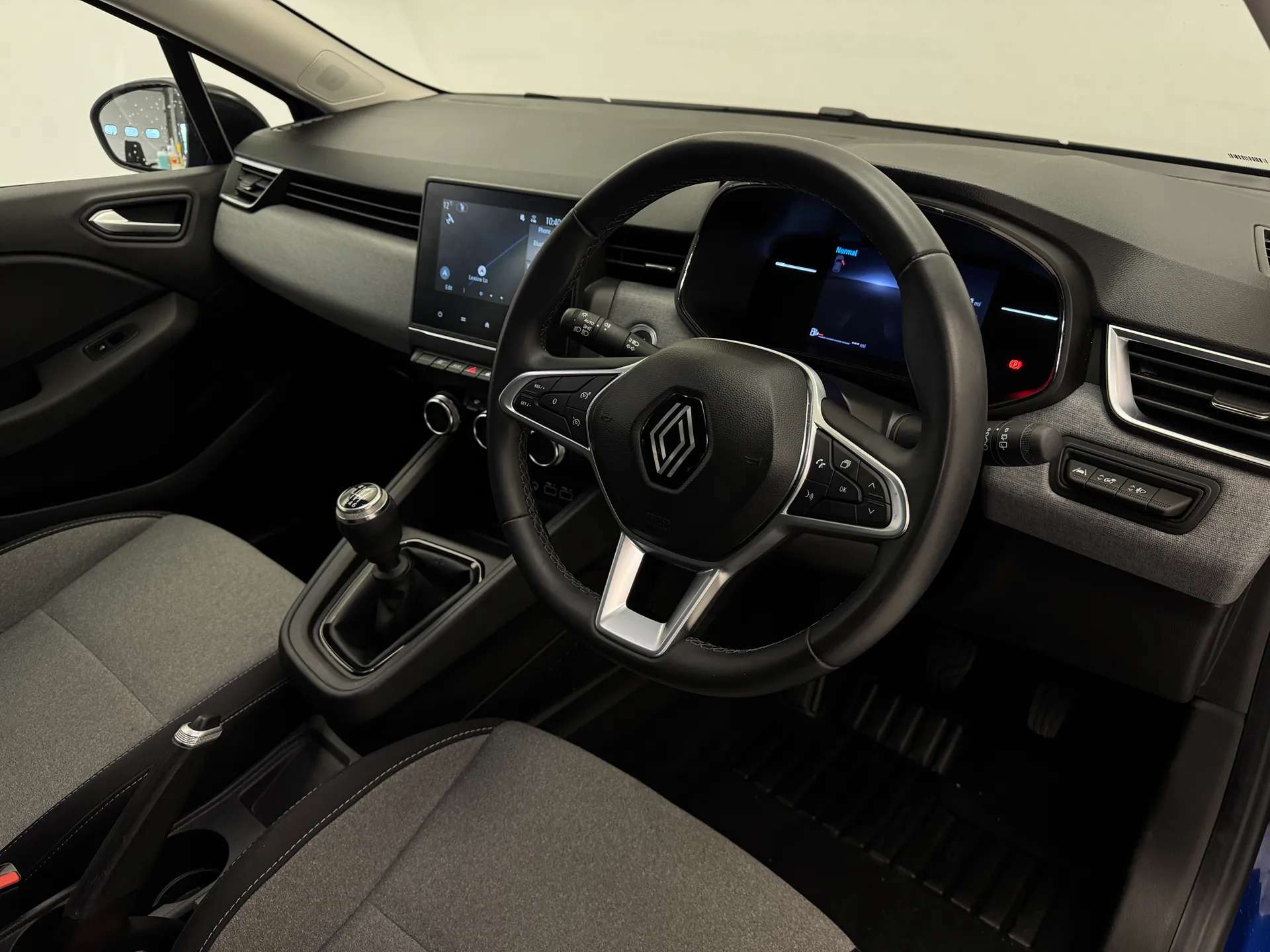 2024 RENAULT CLIO 2024 RENAULT CLIO