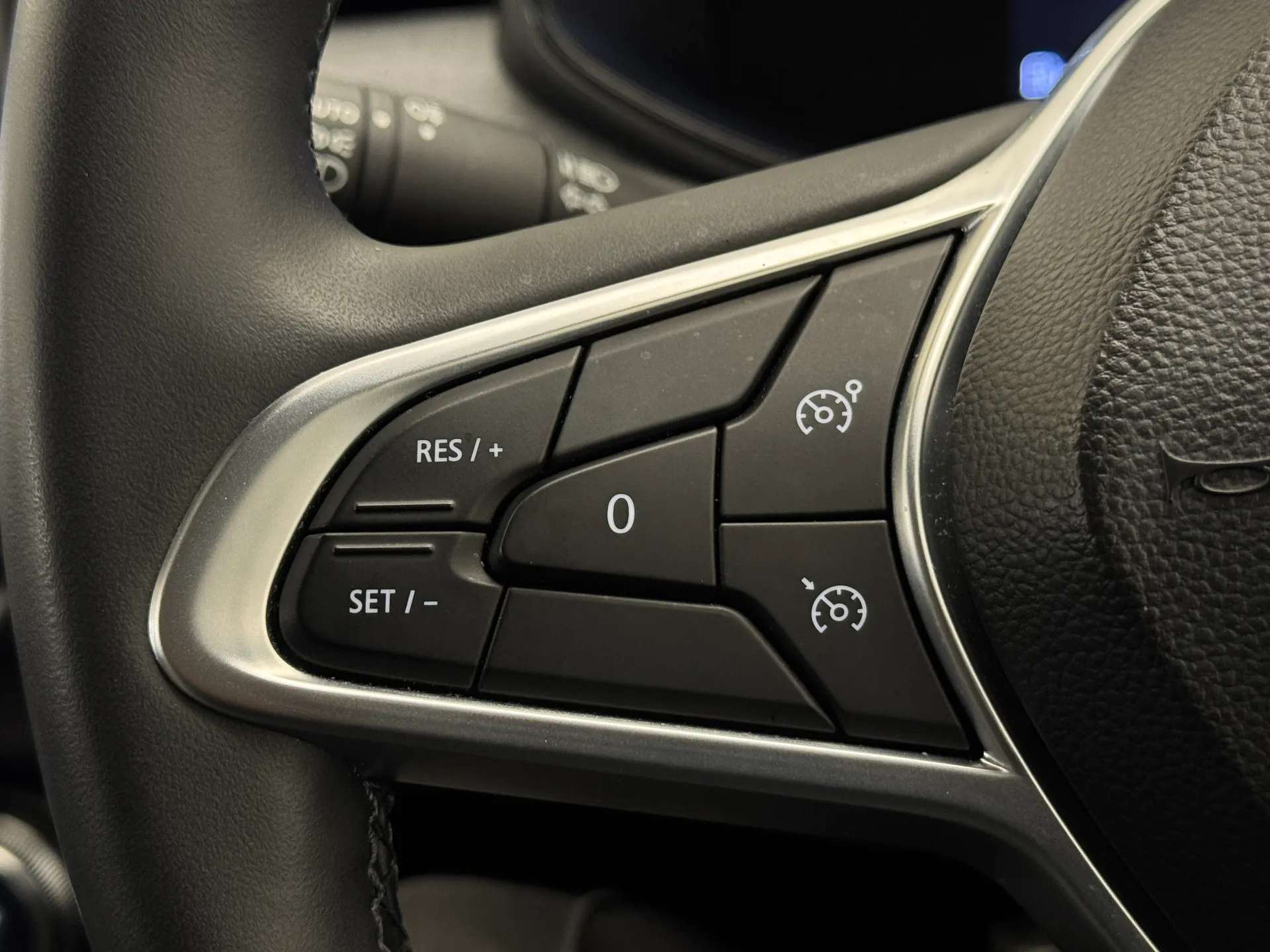 2024 RENAULT CLIO 2024 RENAULT CLIO