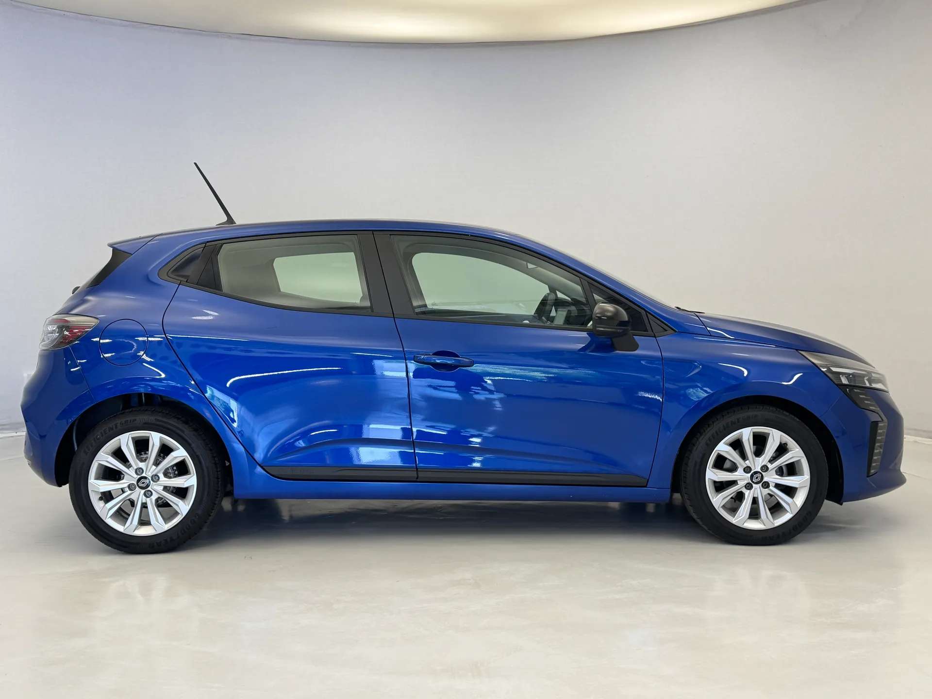2024 RENAULT CLIO 2024 RENAULT CLIO