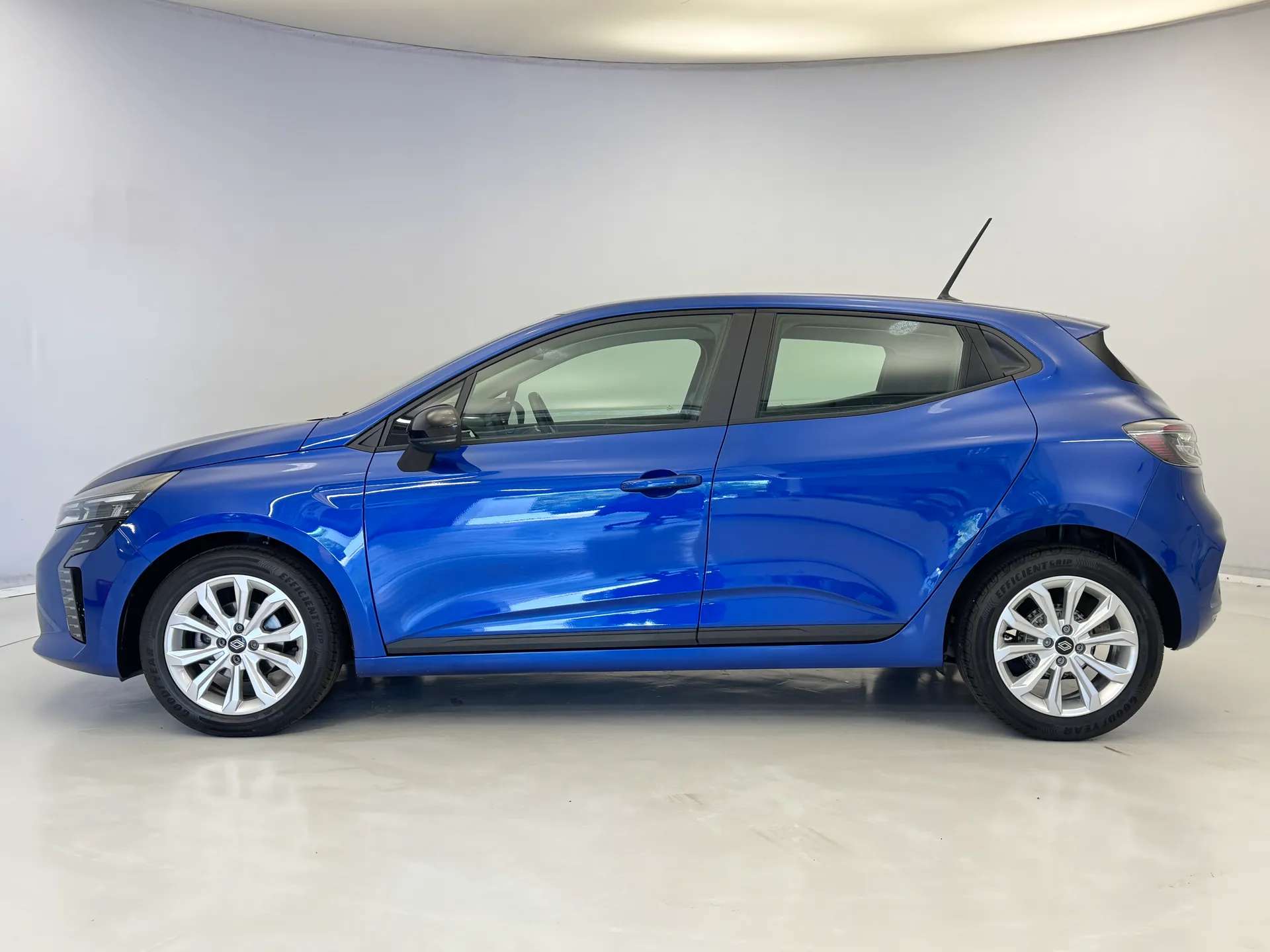 2024 RENAULT CLIO 2024 RENAULT CLIO