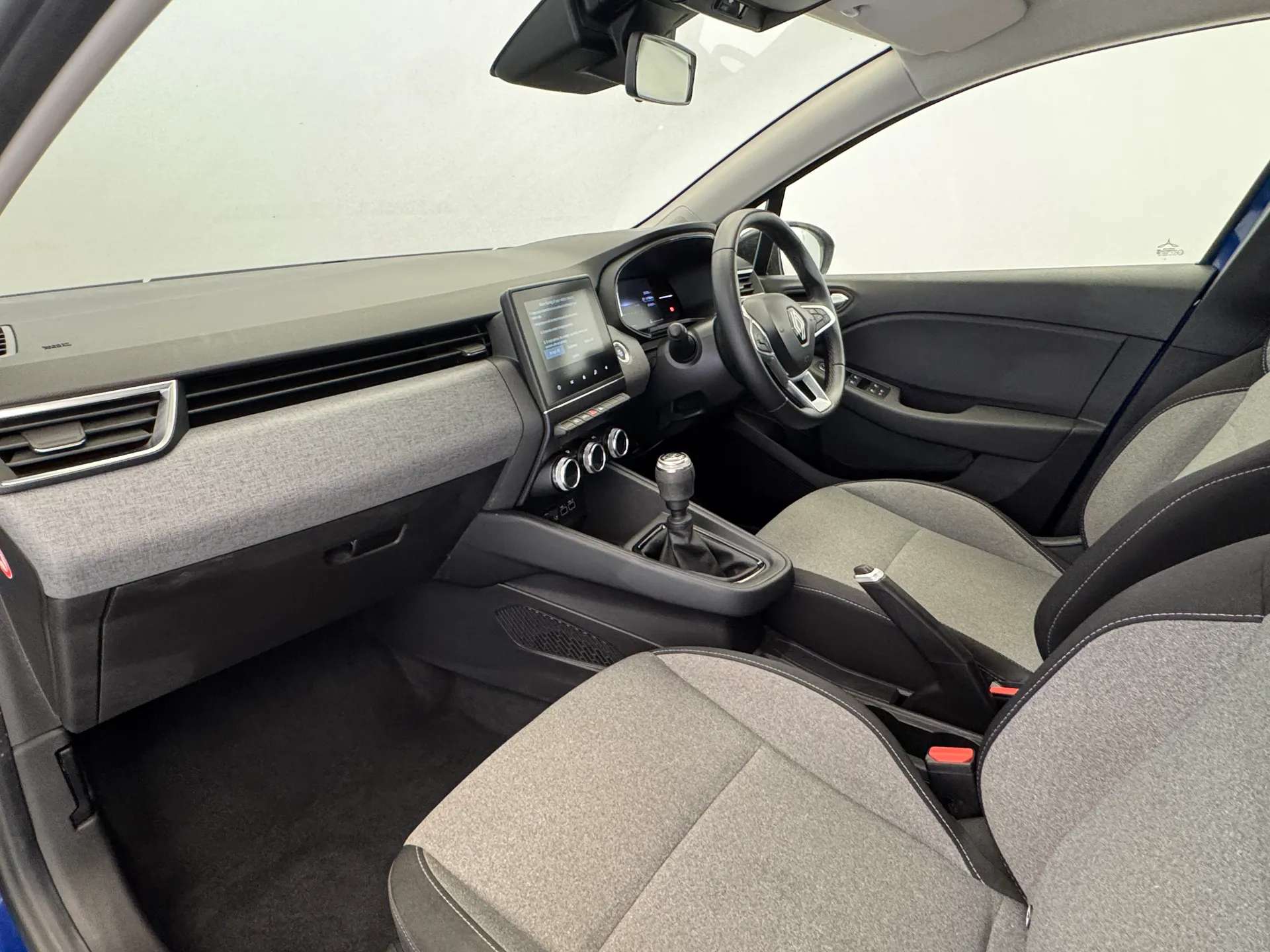 2024 RENAULT CLIO 2024 RENAULT CLIO