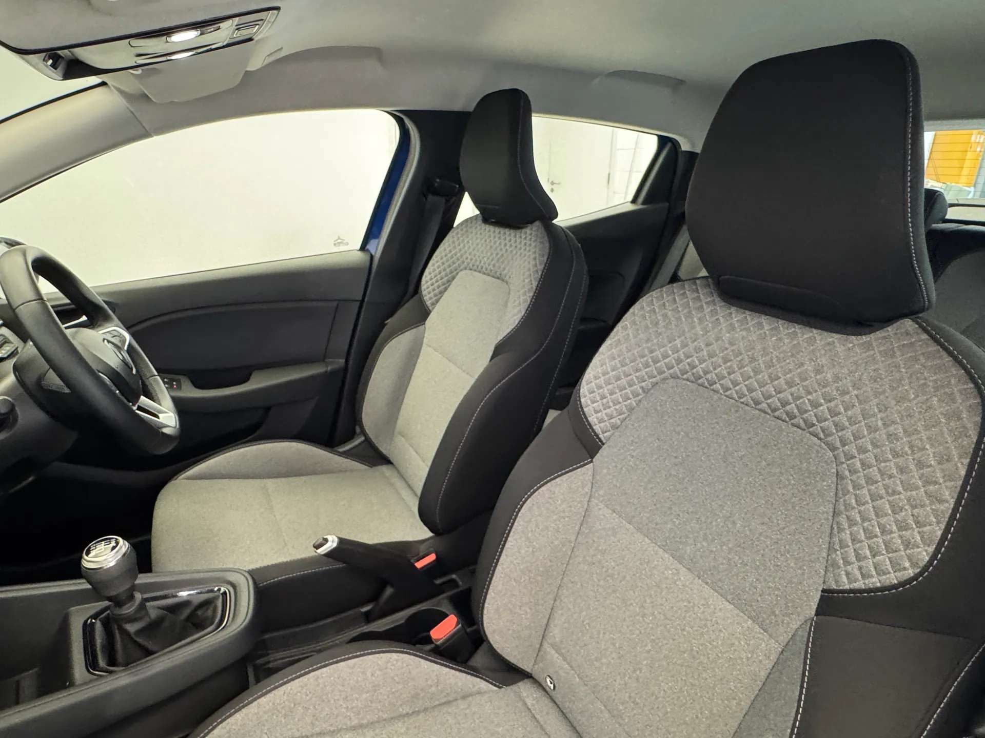 2024 RENAULT CLIO 2024 RENAULT CLIO
